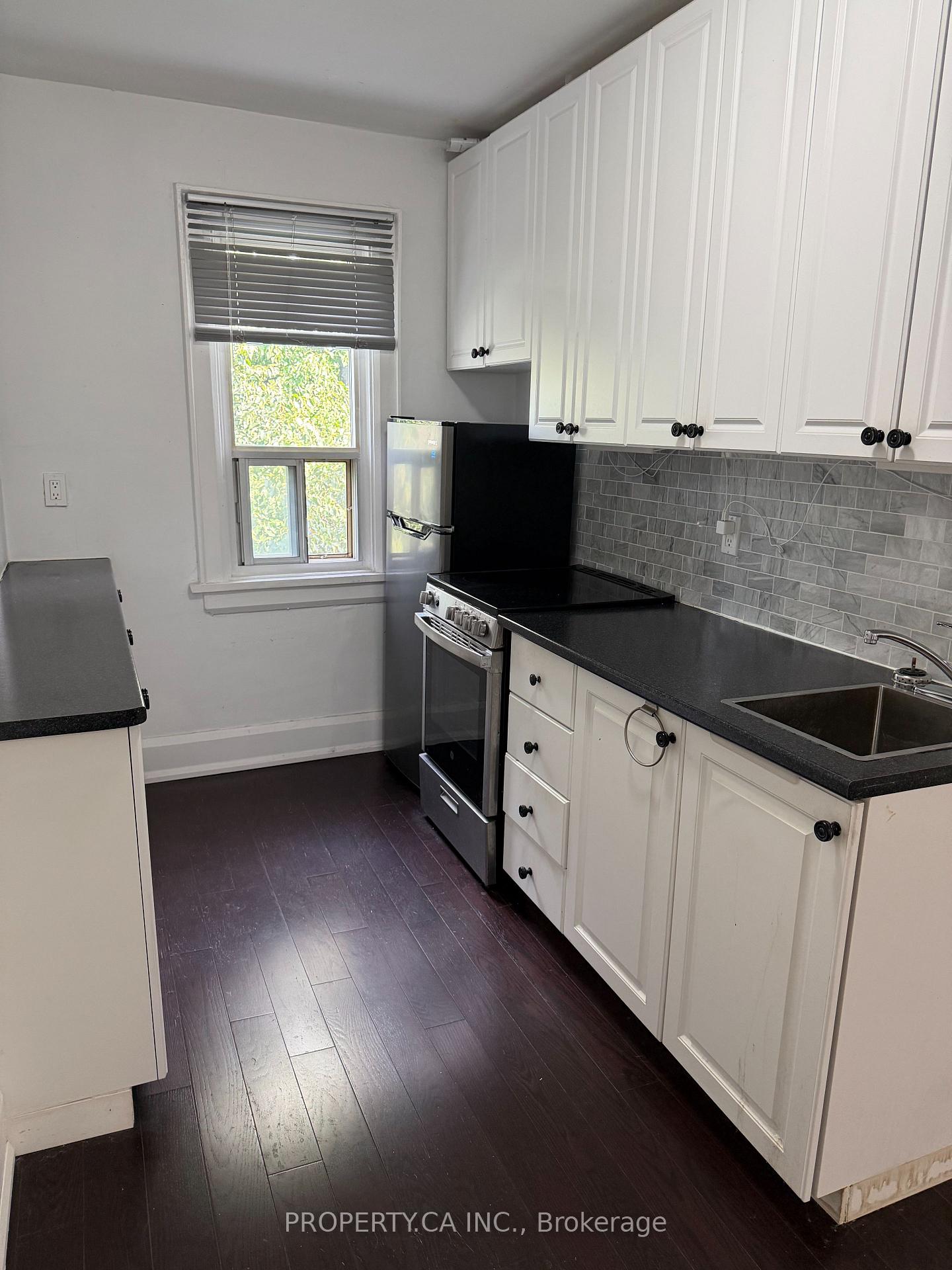 Photo of Unit 32, 849 Broadview Avenue E