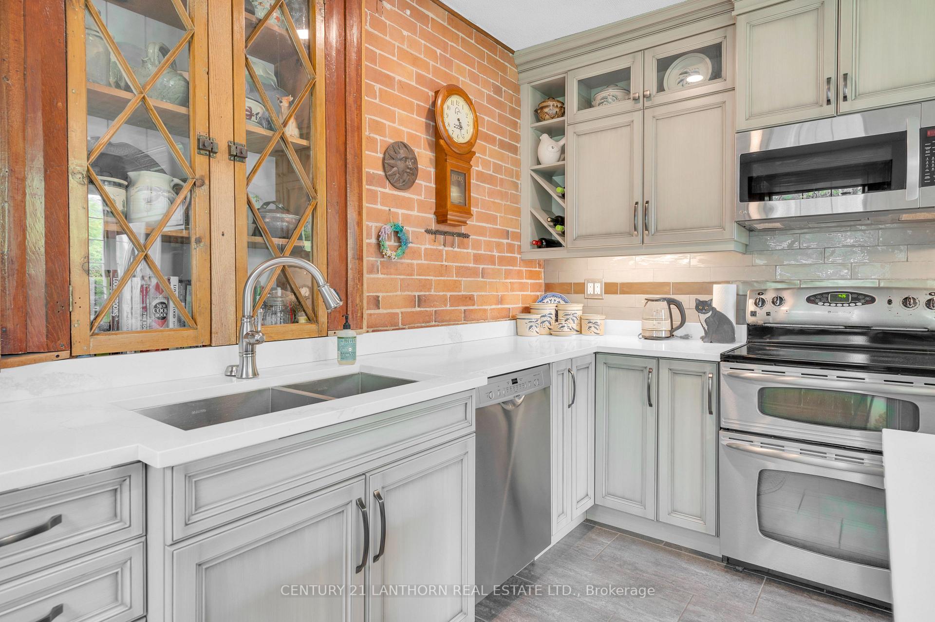 Photo 13 of 26 Nelson Street, Centre Hastings — HOMEH