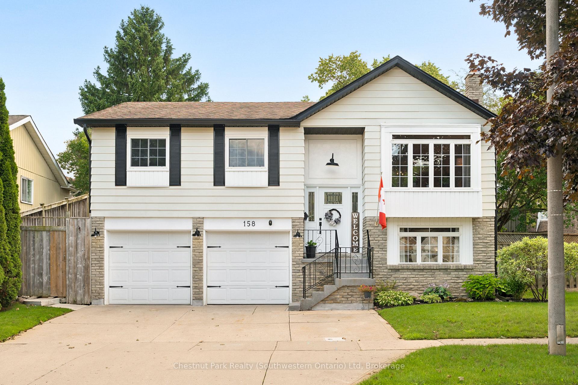 Photo 1 of 158 Autumn Hill Crescent, Kitchener, Forest Heights — HOMEH