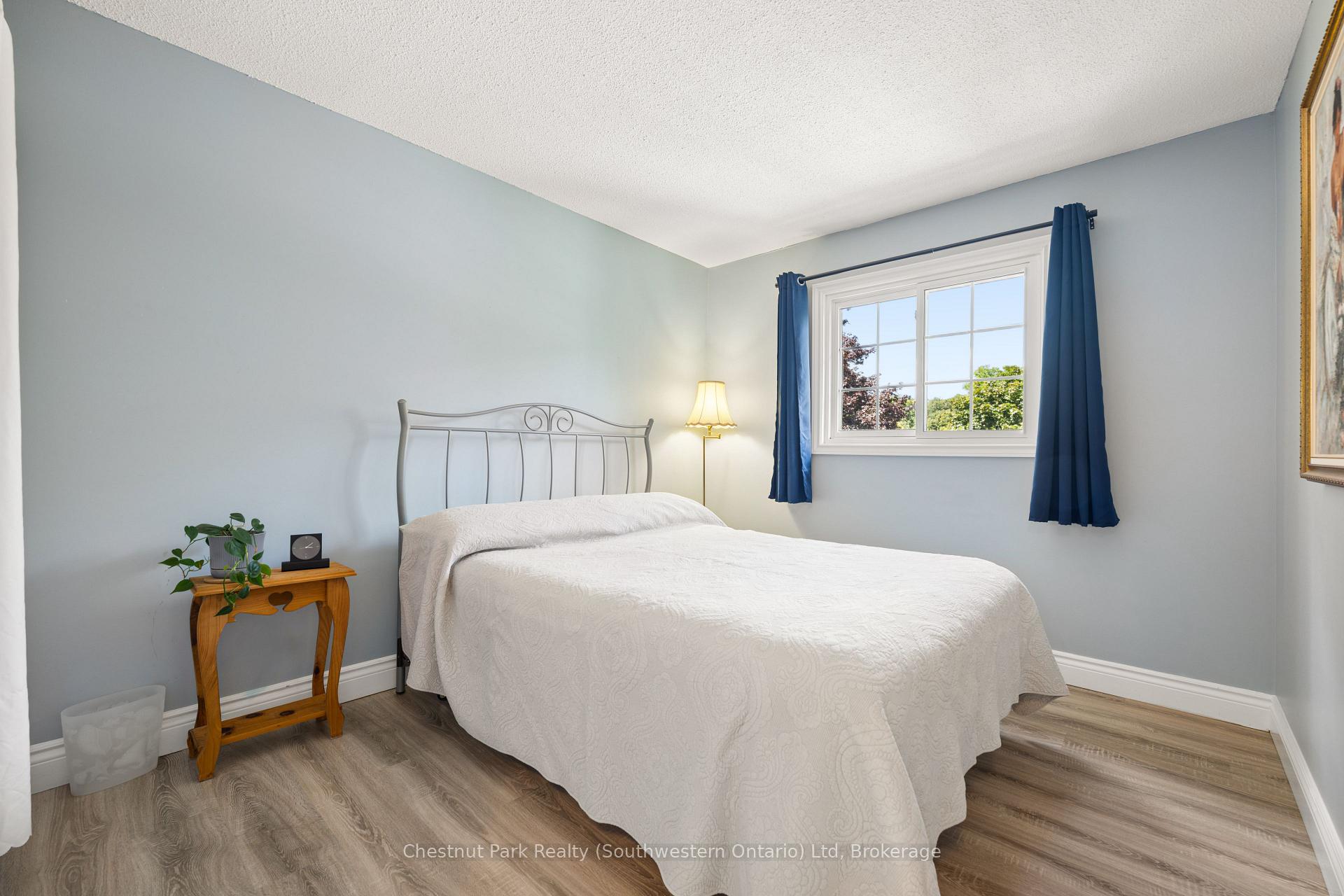 Photo 27 of 158 Autumn Hill Crescent, Kitchener, Forest Heights — HOMEH