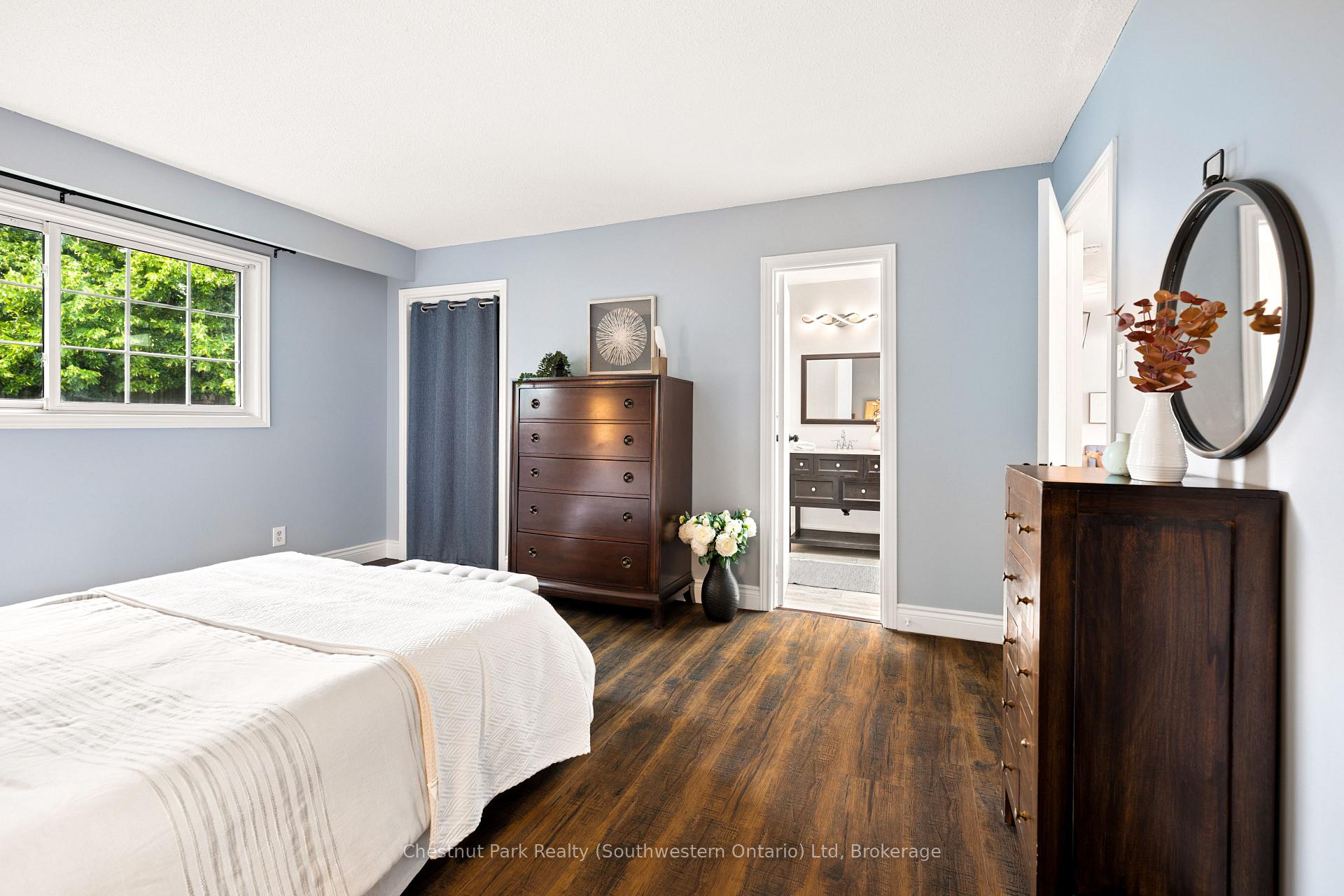 Photo 30 of 158 Autumn Hill Crescent, Kitchener, Forest Heights — HOMEH