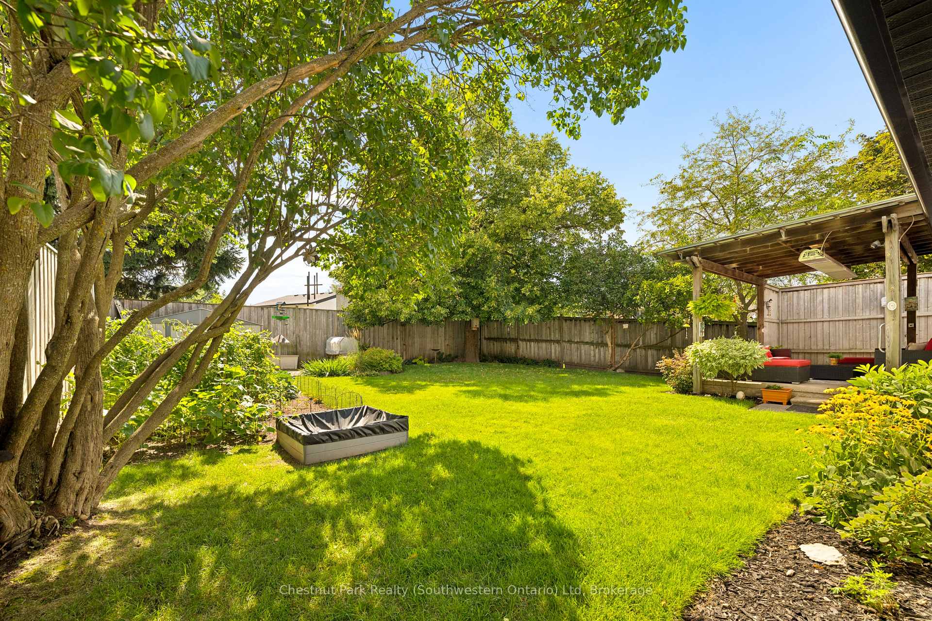 Photo 40 of 158 Autumn Hill Crescent, Kitchener, Forest Heights — HOMEH