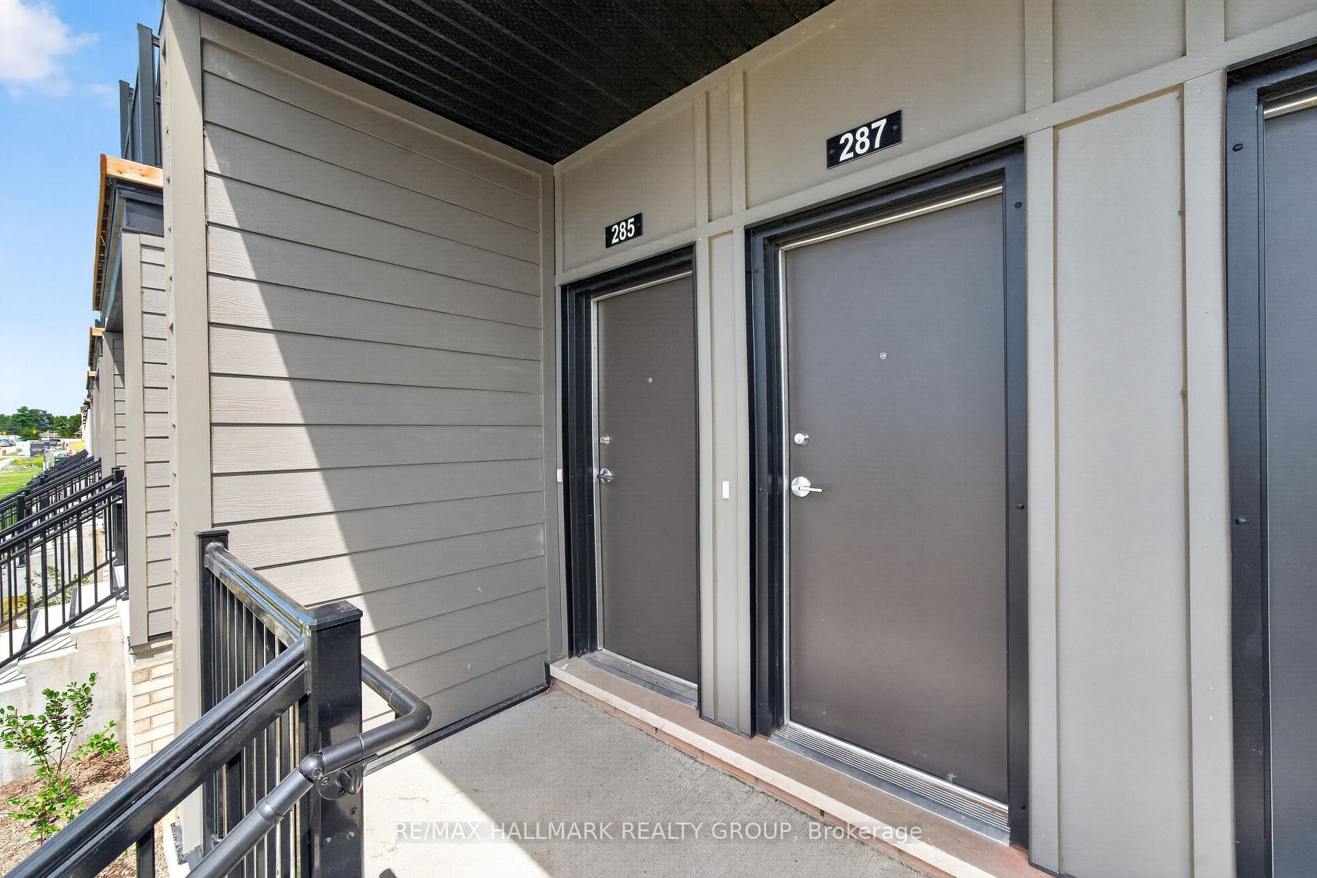 Photo 4 of 285 Lamarche Avenue, Ottawa, Chapel Hill South - Orleans Village — HOMEH