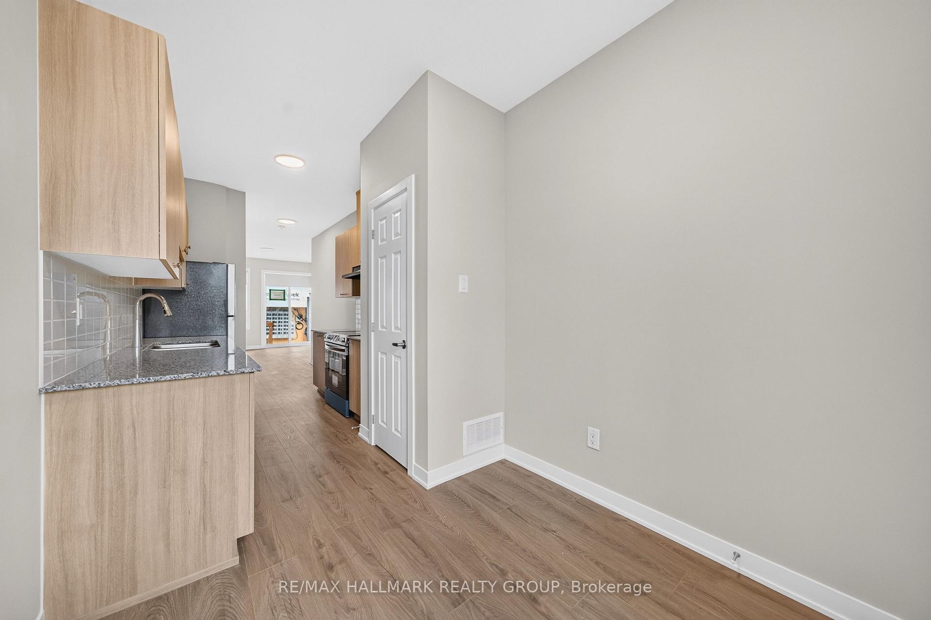 Photo 6 of 285 Lamarche Avenue, Ottawa, Chapel Hill South - Orleans Village — HOMEH