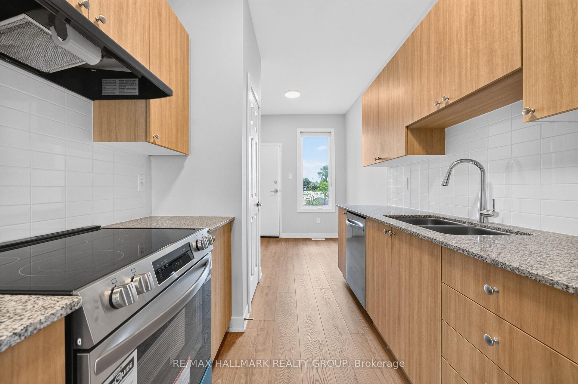 Photo 9 of 285 Lamarche Avenue, Ottawa, Chapel Hill South - Orleans Village — HOMEH