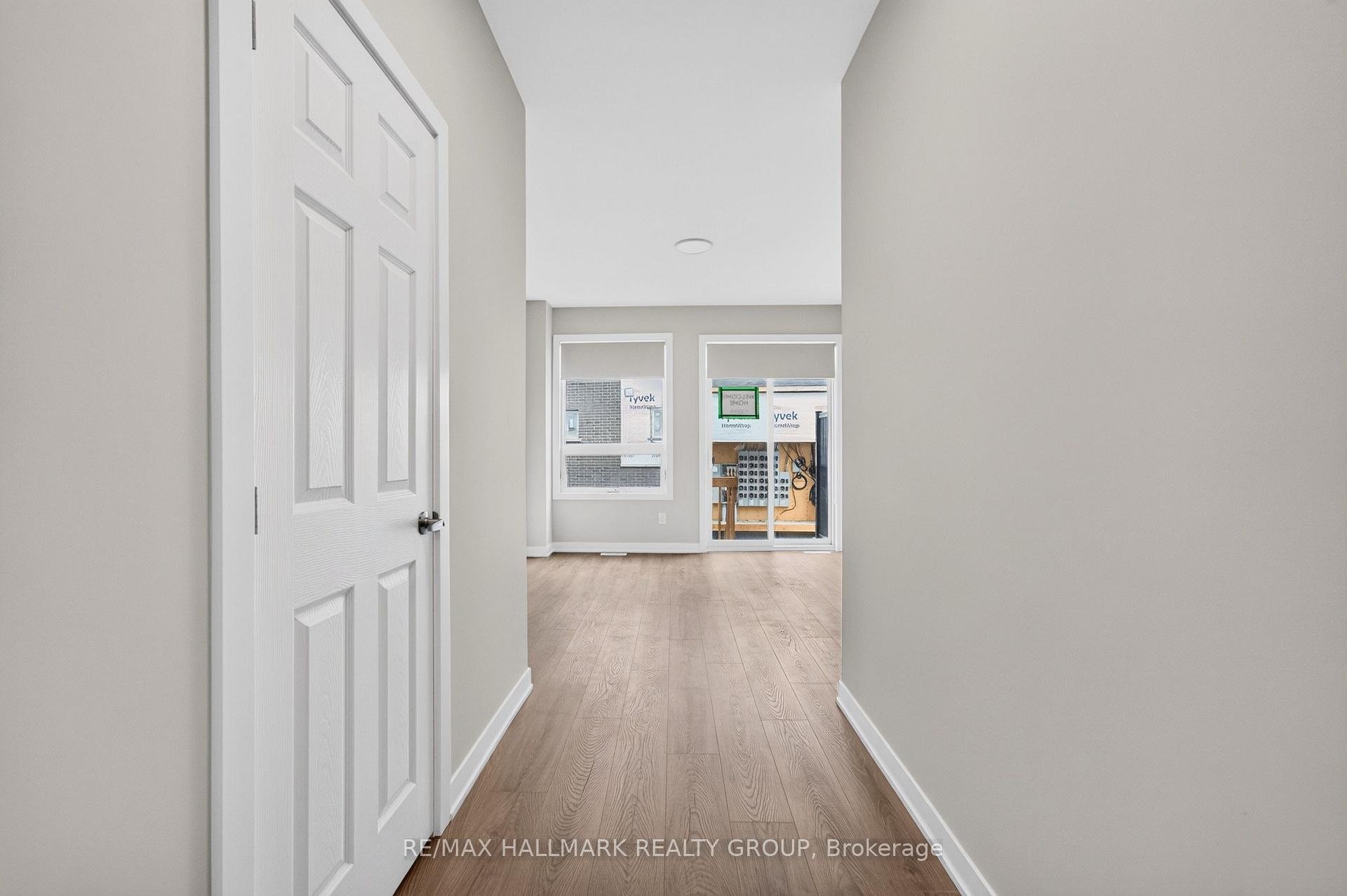 Photo 11 of 285 Lamarche Avenue, Ottawa, Chapel Hill South - Orleans Village — HOMEH