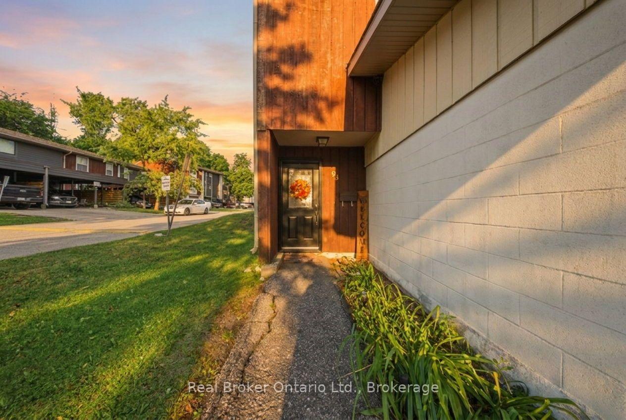 Photo 17 of Unit 93, 135 Chalmers Street S, Cambridge, Christopher-Champlain — HOMEH