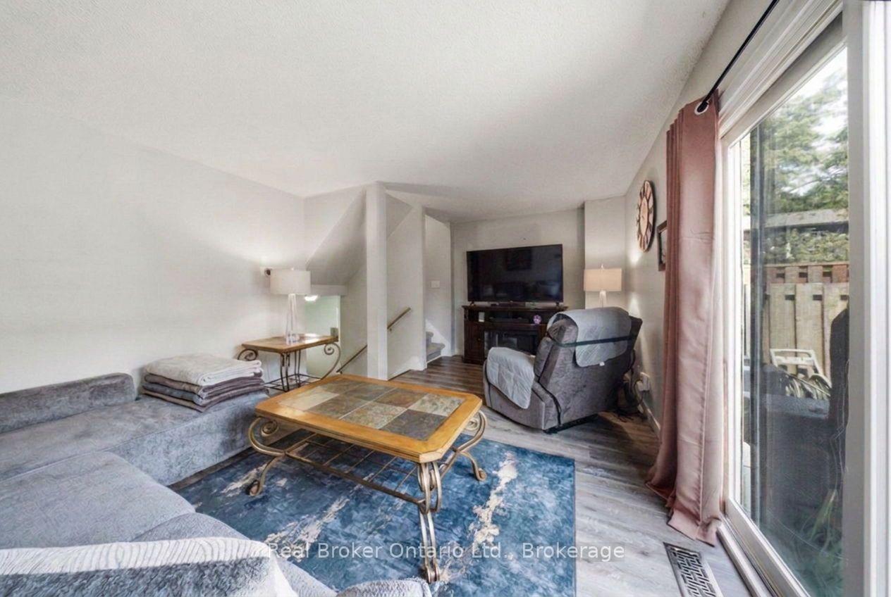 Photo 29 of Unit 93, 135 Chalmers Street S, Cambridge, Christopher-Champlain — HOMEH