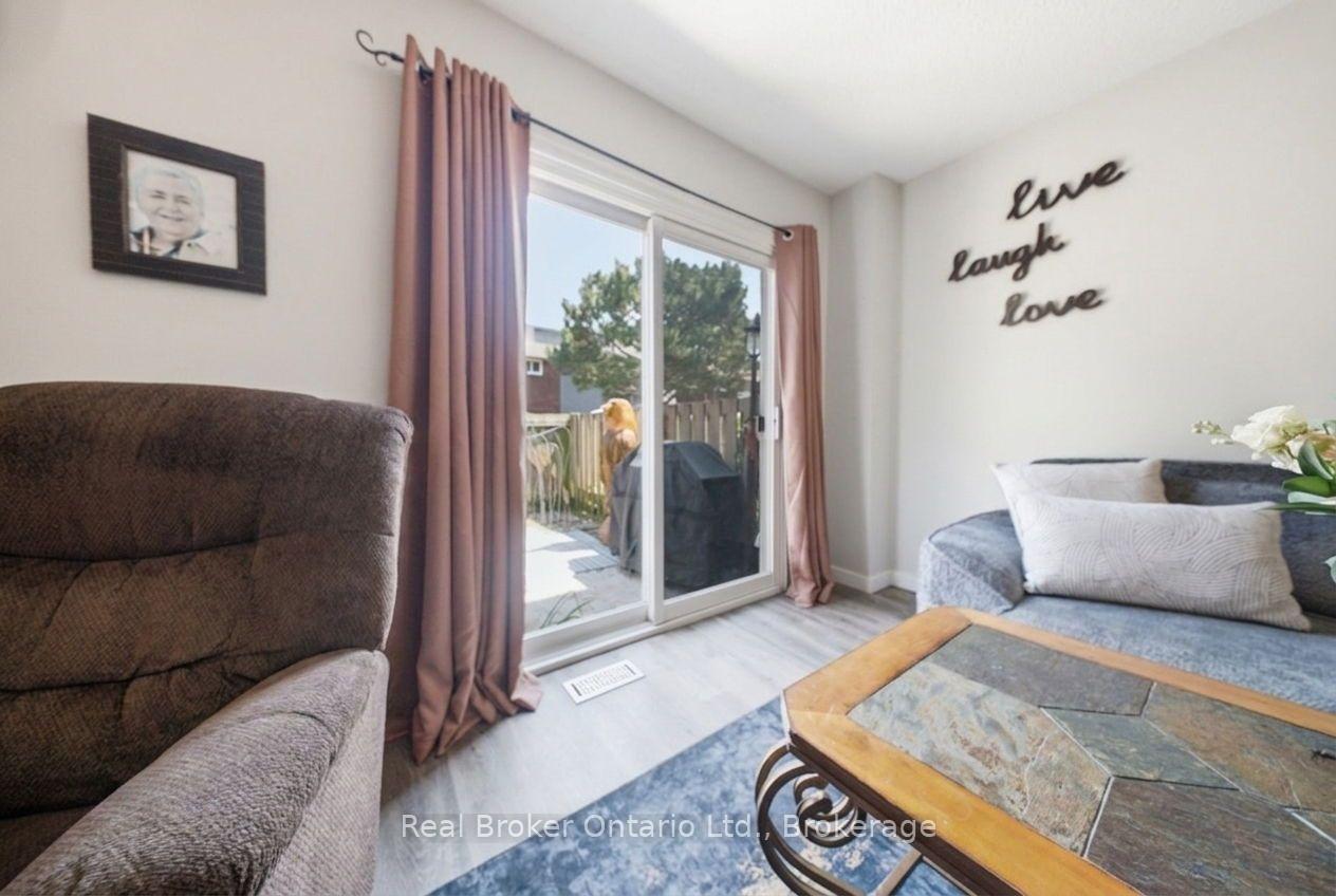 Photo 31 of Unit 93, 135 Chalmers Street S, Cambridge, Christopher-Champlain — HOMEH