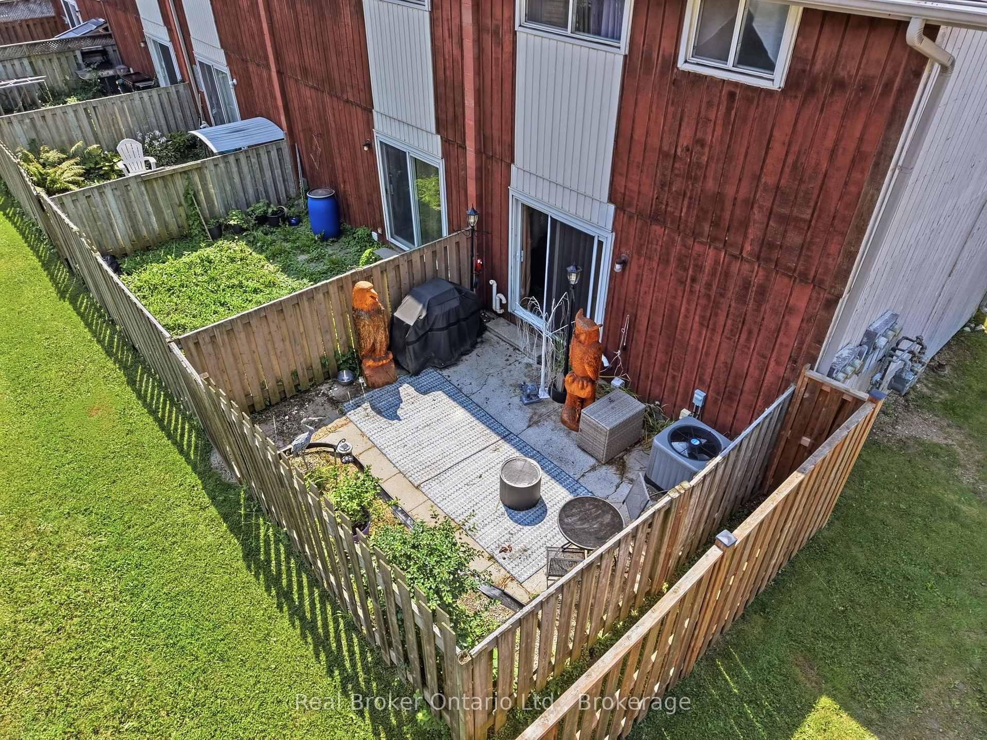 Photo 65 of Unit 93, 135 Chalmers Street S, Cambridge, Christopher-Champlain — HOMEH