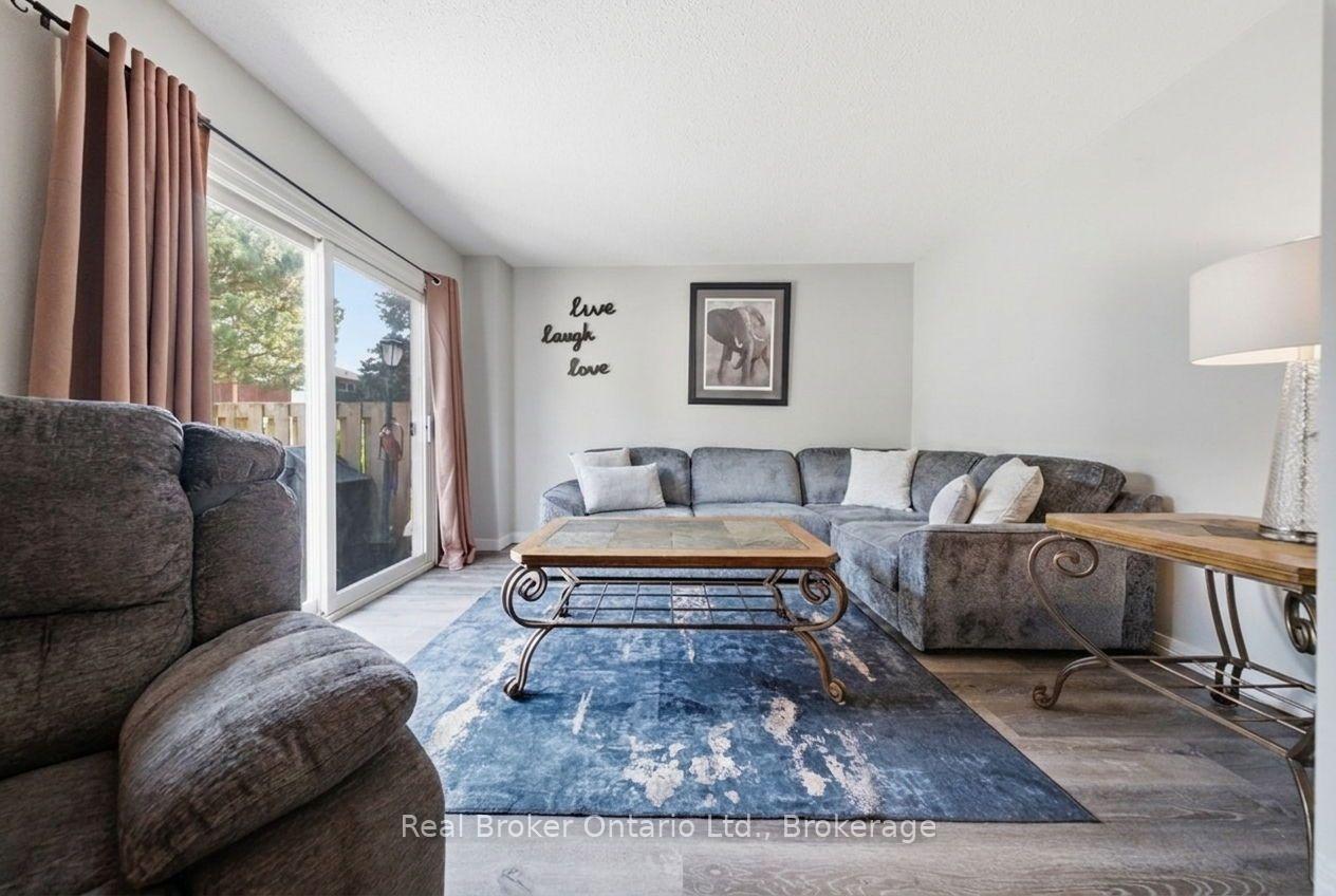 Photo 24 of Unit 93, 135 Chalmers Street S, Cambridge, Christopher-Champlain — HOMEH