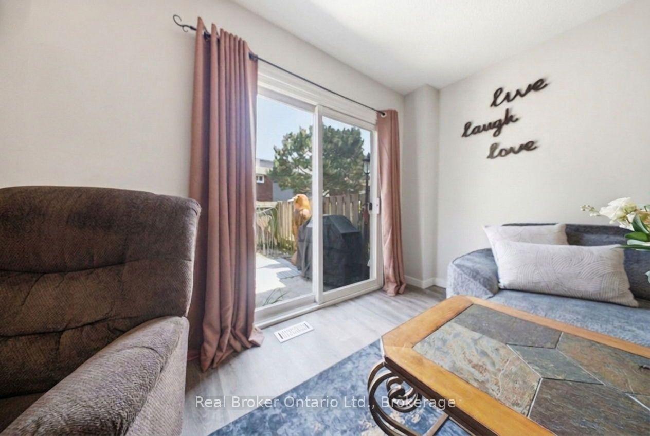 Photo 32 of Unit 93, 135 Chalmers Street S, Cambridge, Christopher-Champlain — HOMEH