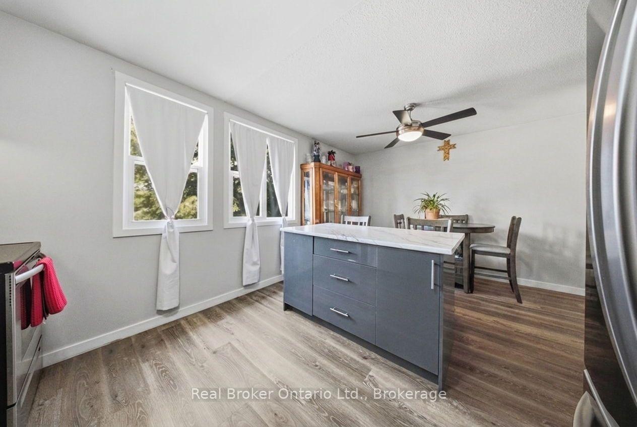 Photo 38 of Unit 93, 135 Chalmers Street S, Cambridge, Christopher-Champlain — HOMEH