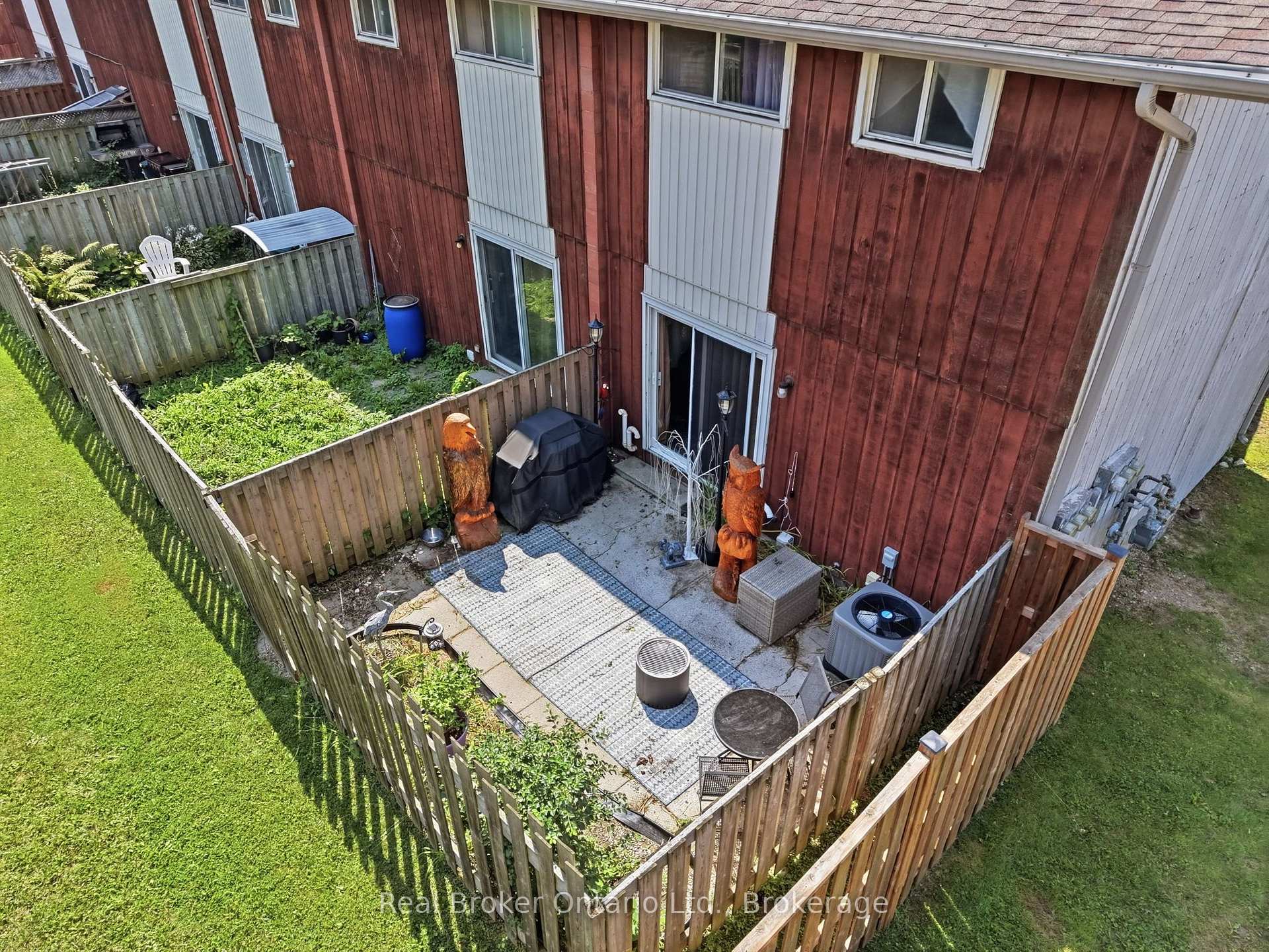 Photo 68 of Unit 93, 135 Chalmers Street S, Cambridge, Christopher-Champlain — HOMEH