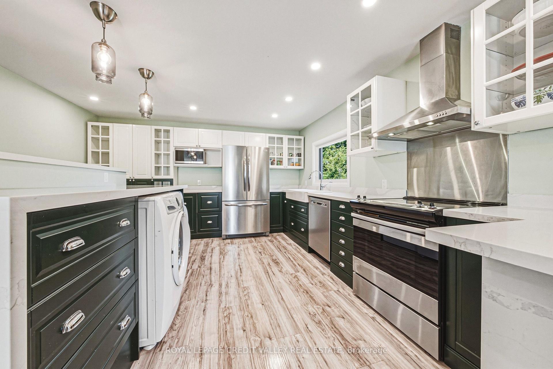 Photo 15 of 8 Ewen Street, Kawartha Lakes, Carden — HOMEH