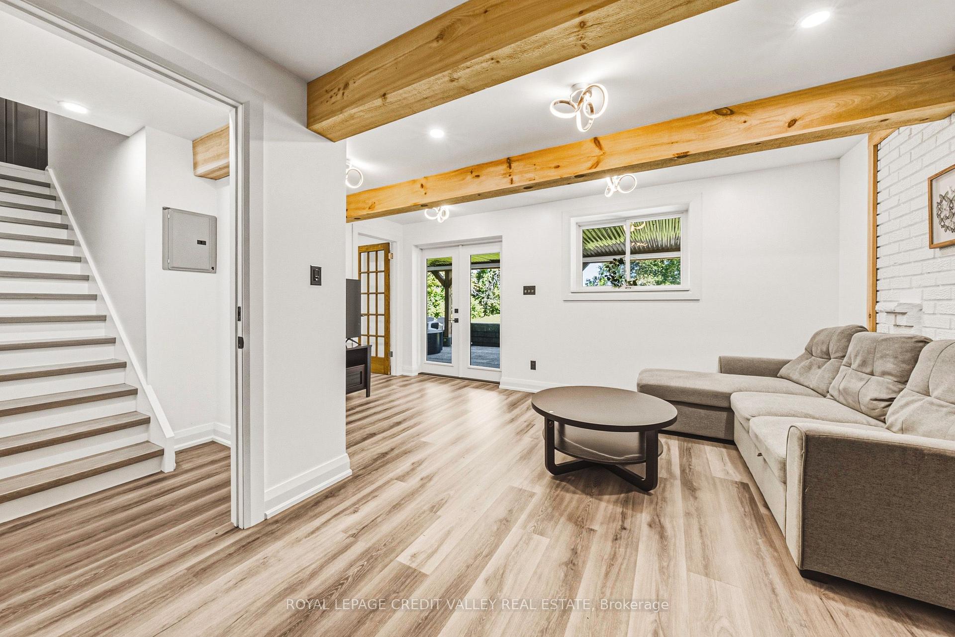 Photo 20 of 8 Ewen Street, Kawartha Lakes, Carden — HOMEH