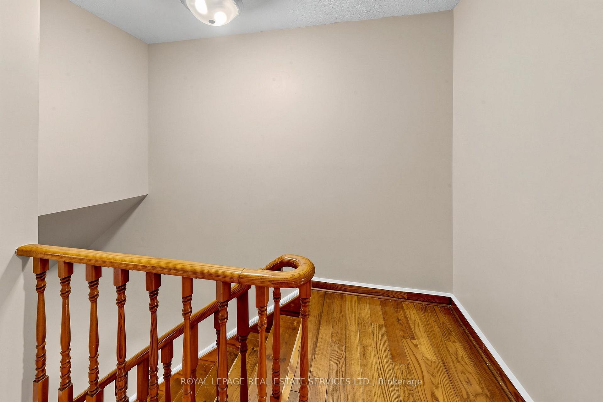 Photo 26 of 37 Woodsview Avenue, Etobicoke, West Humber-Clairville — HOMEH