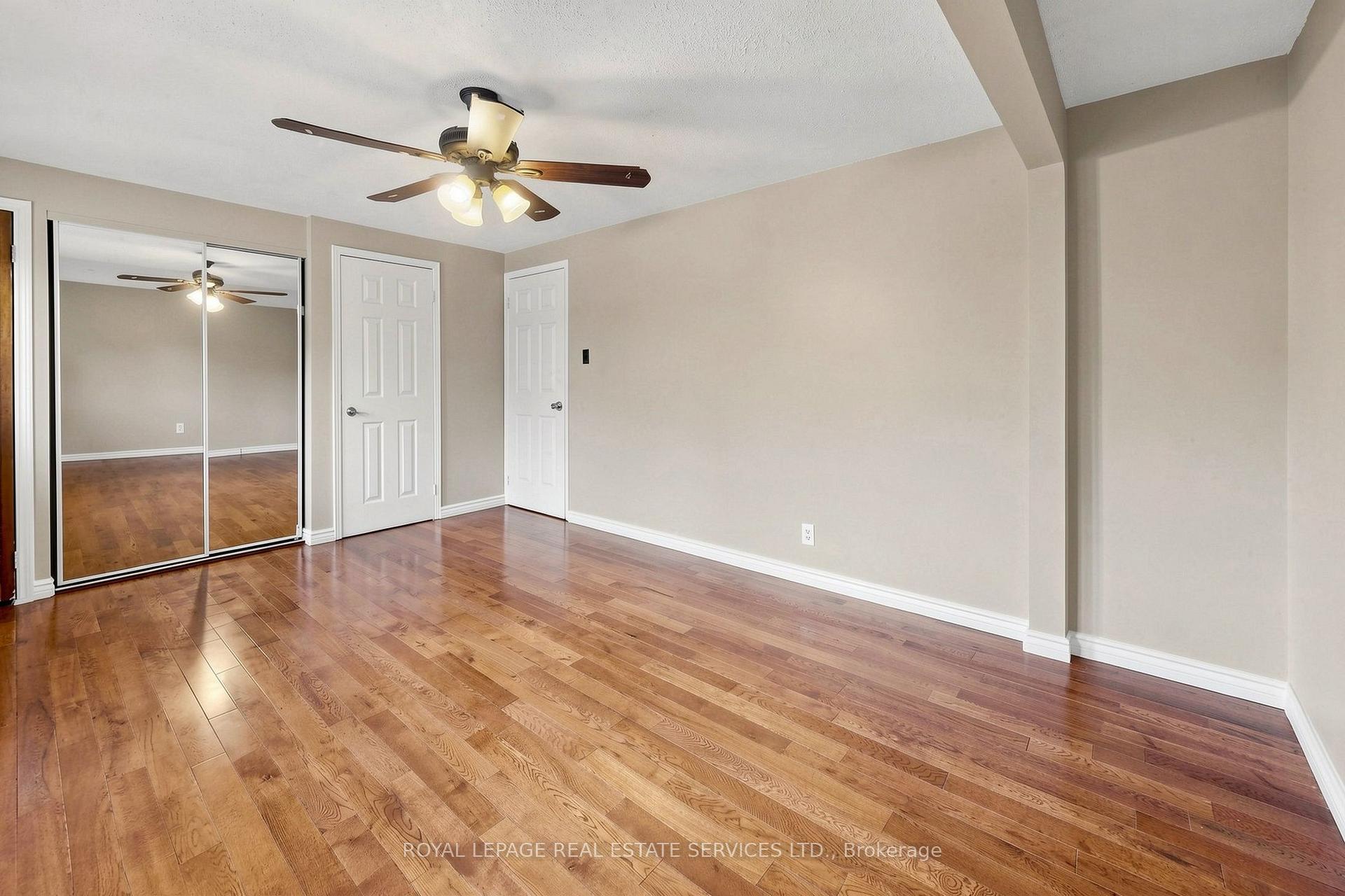 Photo 29 of 37 Woodsview Avenue, Etobicoke, West Humber-Clairville — HOMEH