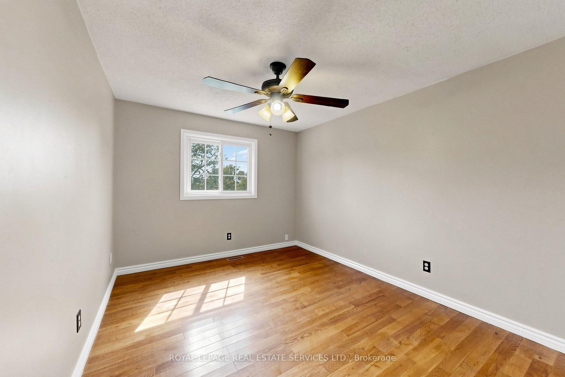 Photo 30 of 37 Woodsview Avenue, Etobicoke, West Humber-Clairville — HOMEH