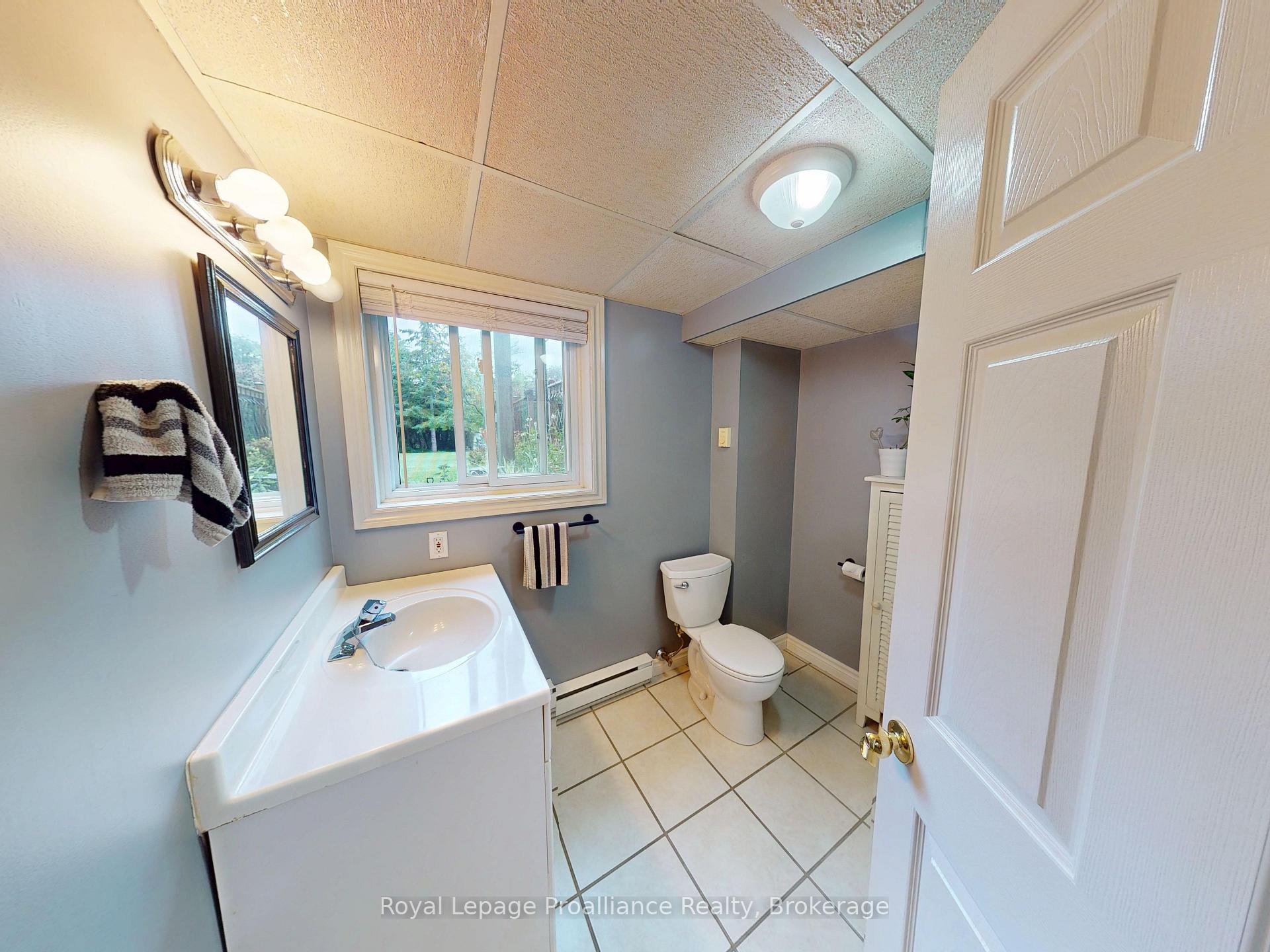 Photo 35 of 32 Glen Road, Belleville, Belleville Ward — HOMEH