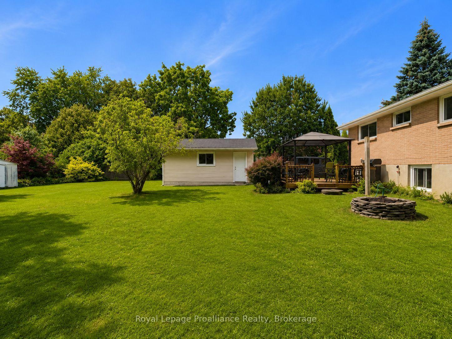 Photo 46 of 32 Glen Road, Belleville, Belleville Ward — HOMEH