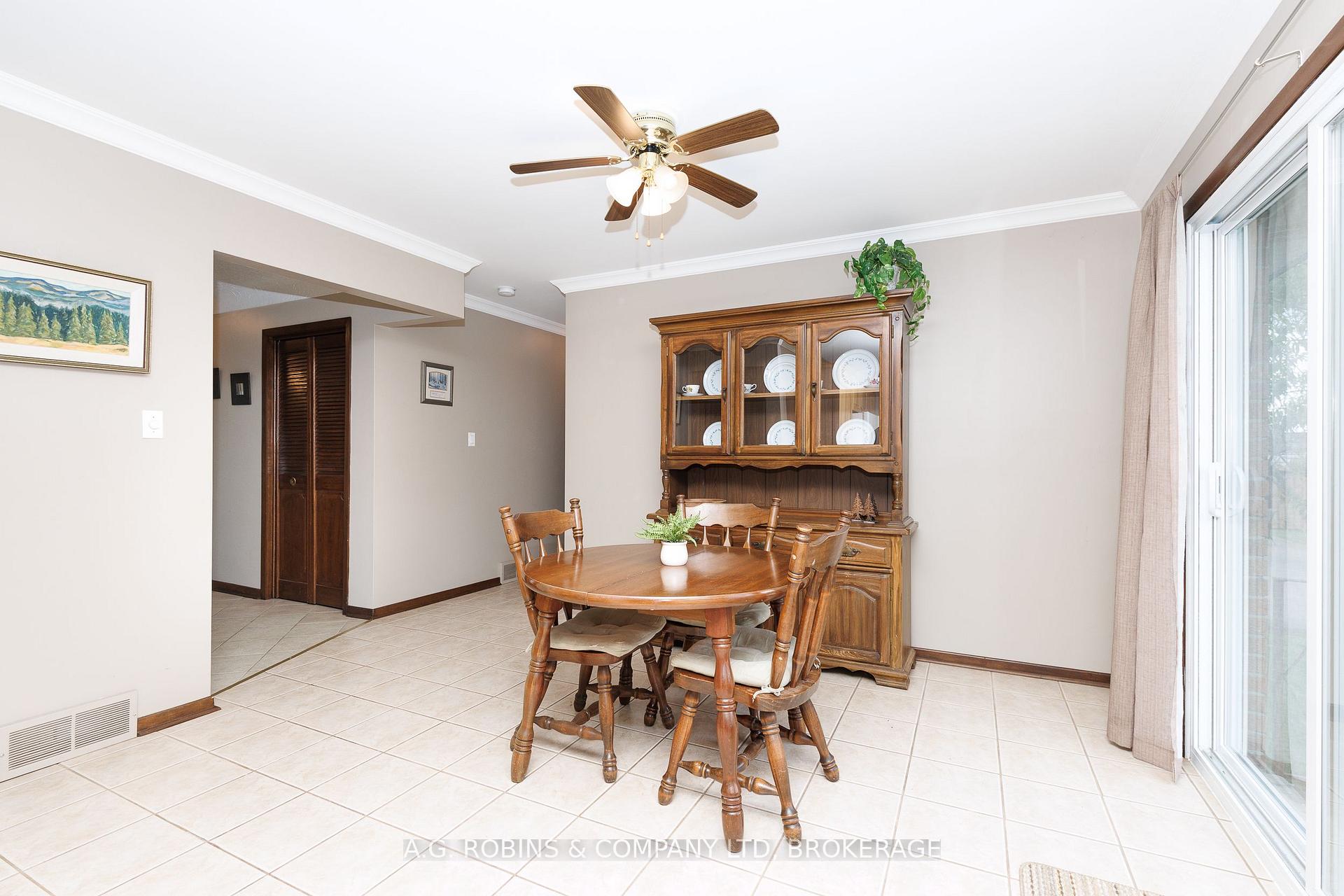 Photo 7 of 12 Berkley Avenue, Port Colborne, Bethel — HOMEH