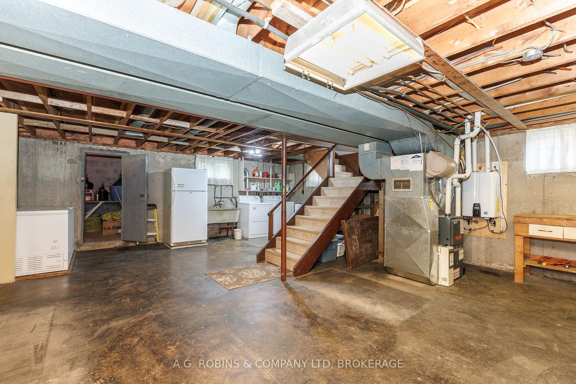 Photo 20 of 12 Berkley Avenue, Port Colborne, Bethel — HOMEH