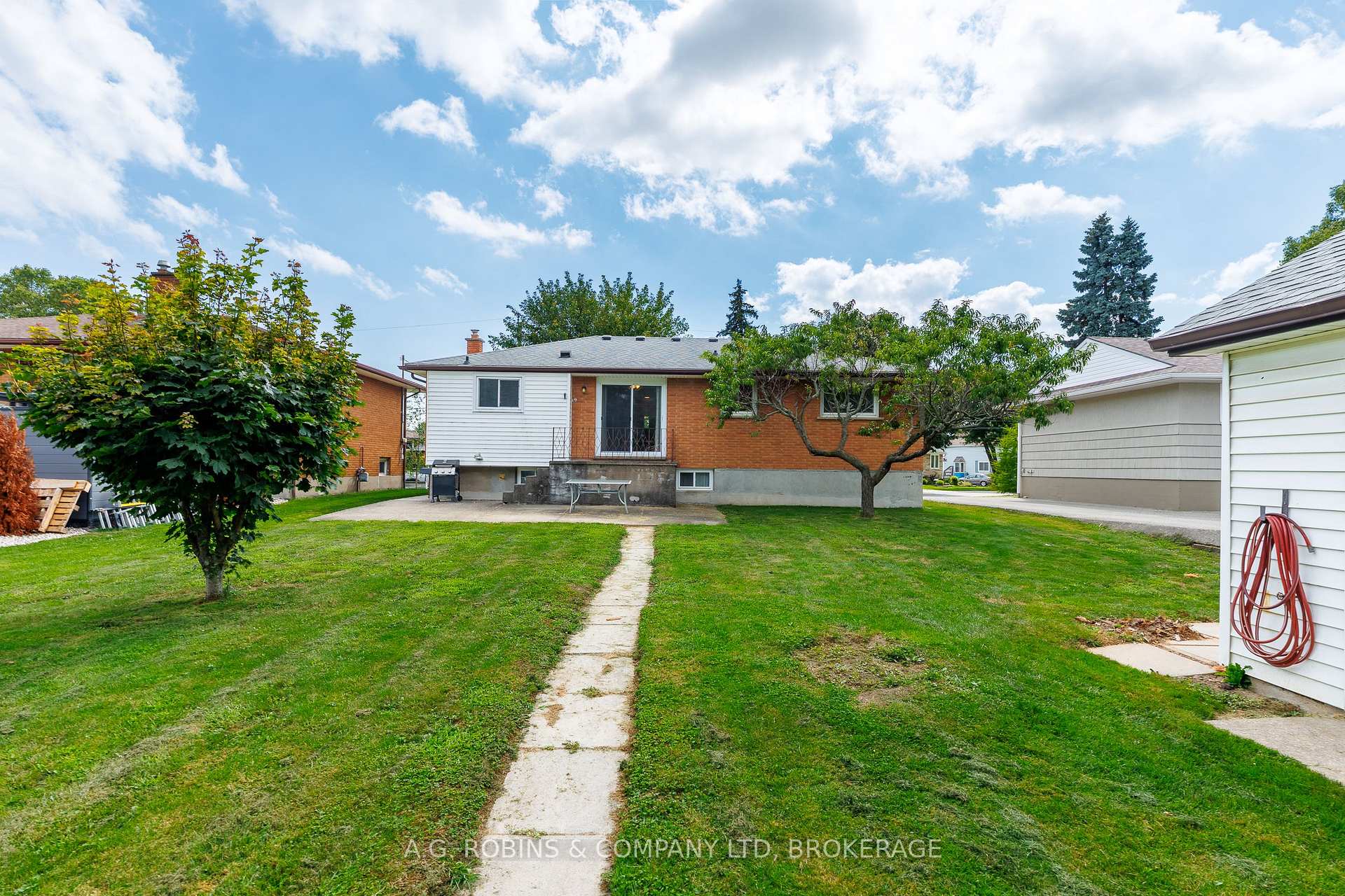 Photo 24 of 12 Berkley Avenue, Port Colborne, Bethel — HOMEH