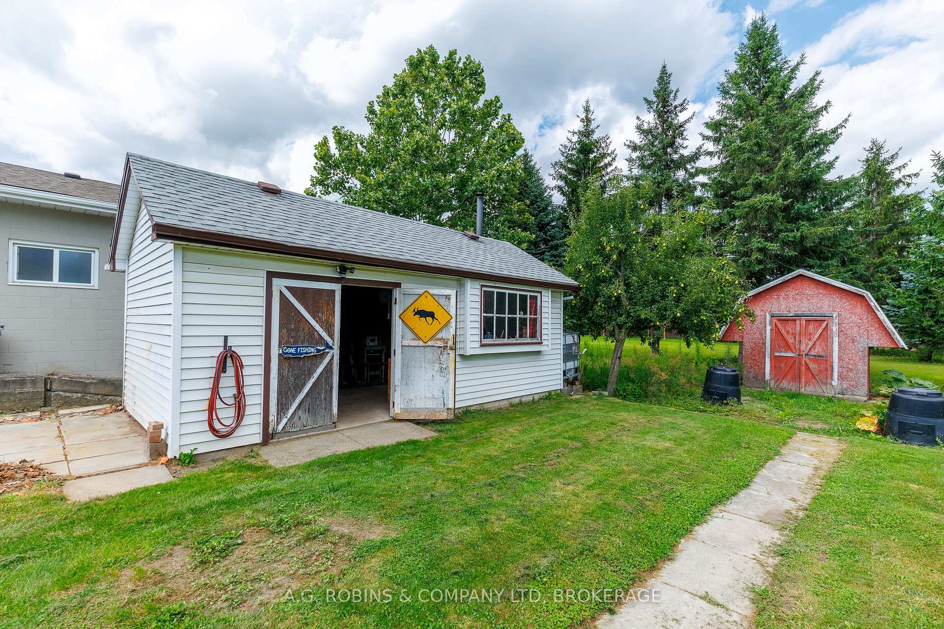 Photo 26 of 12 Berkley Avenue, Port Colborne, Bethel — HOMEH