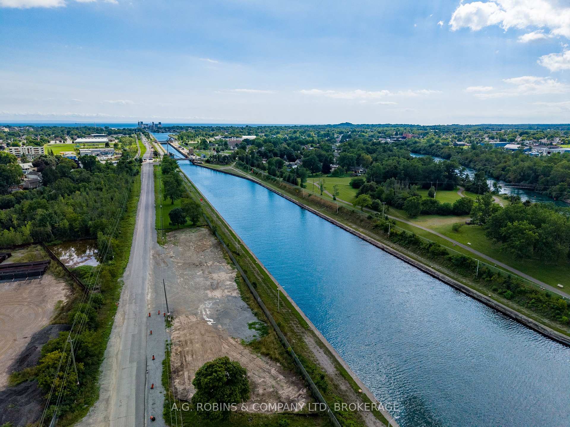 Photo 33 of 12 Berkley Avenue, Port Colborne, Bethel — HOMEH
