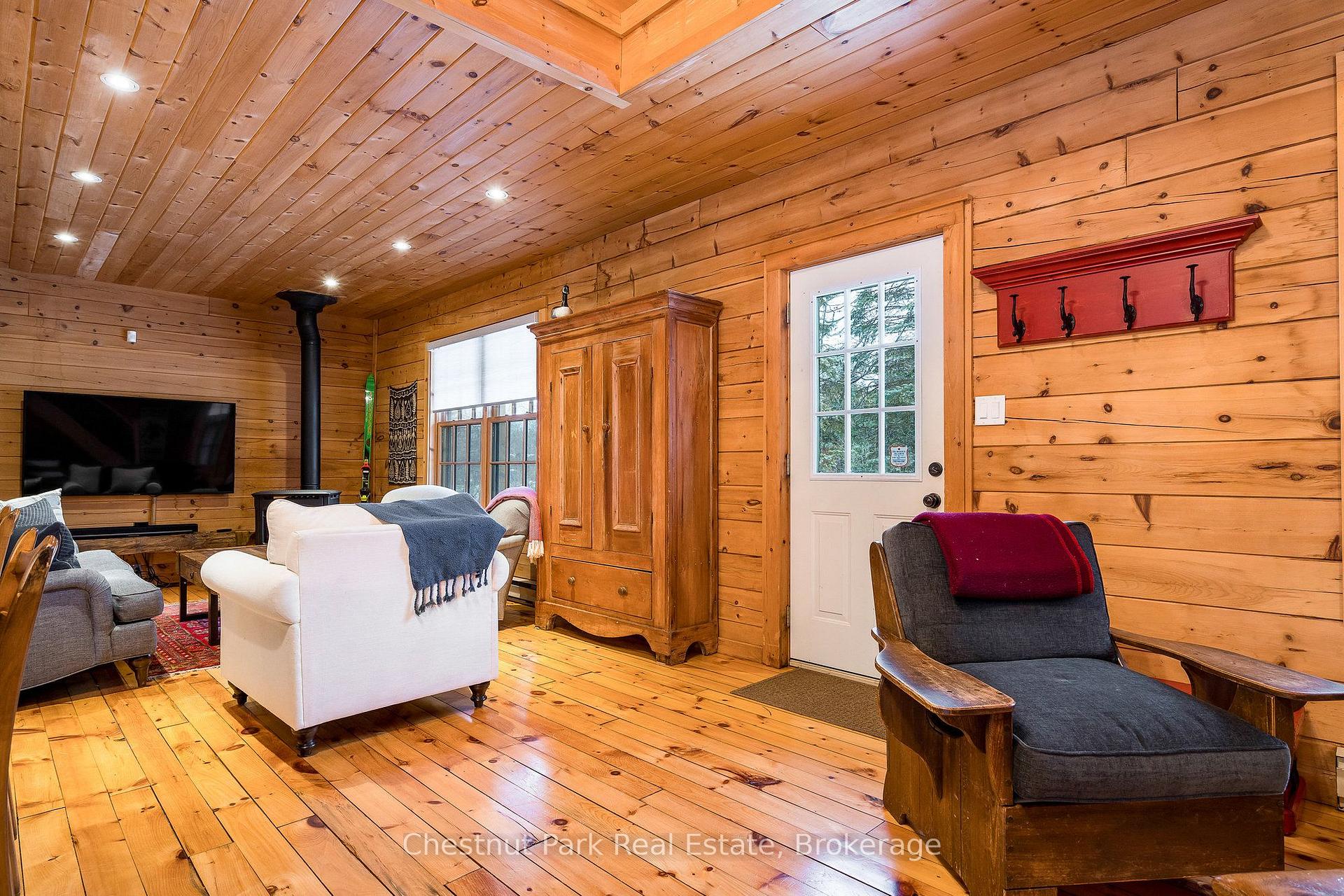 Photo 11 of 8390 Poplar Side Road, Clearview, Rural Clearview — HOMEH