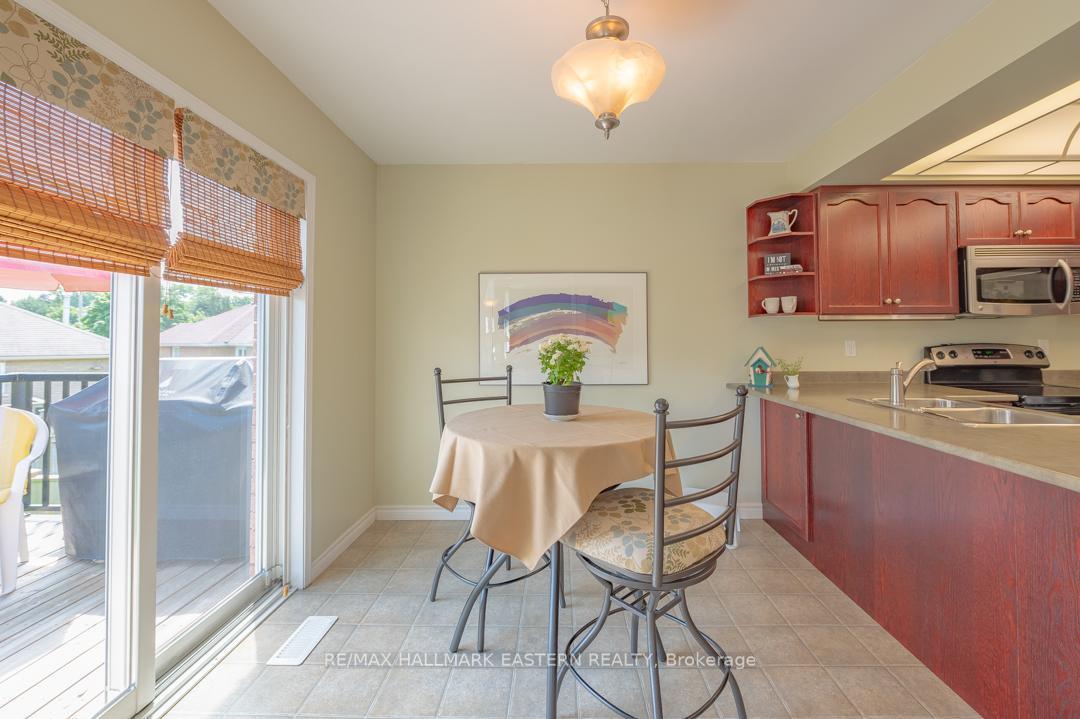 Photo 5 of 20 Ferguson Place, Peterborough, Northcrest Ward 5 — HOMEH