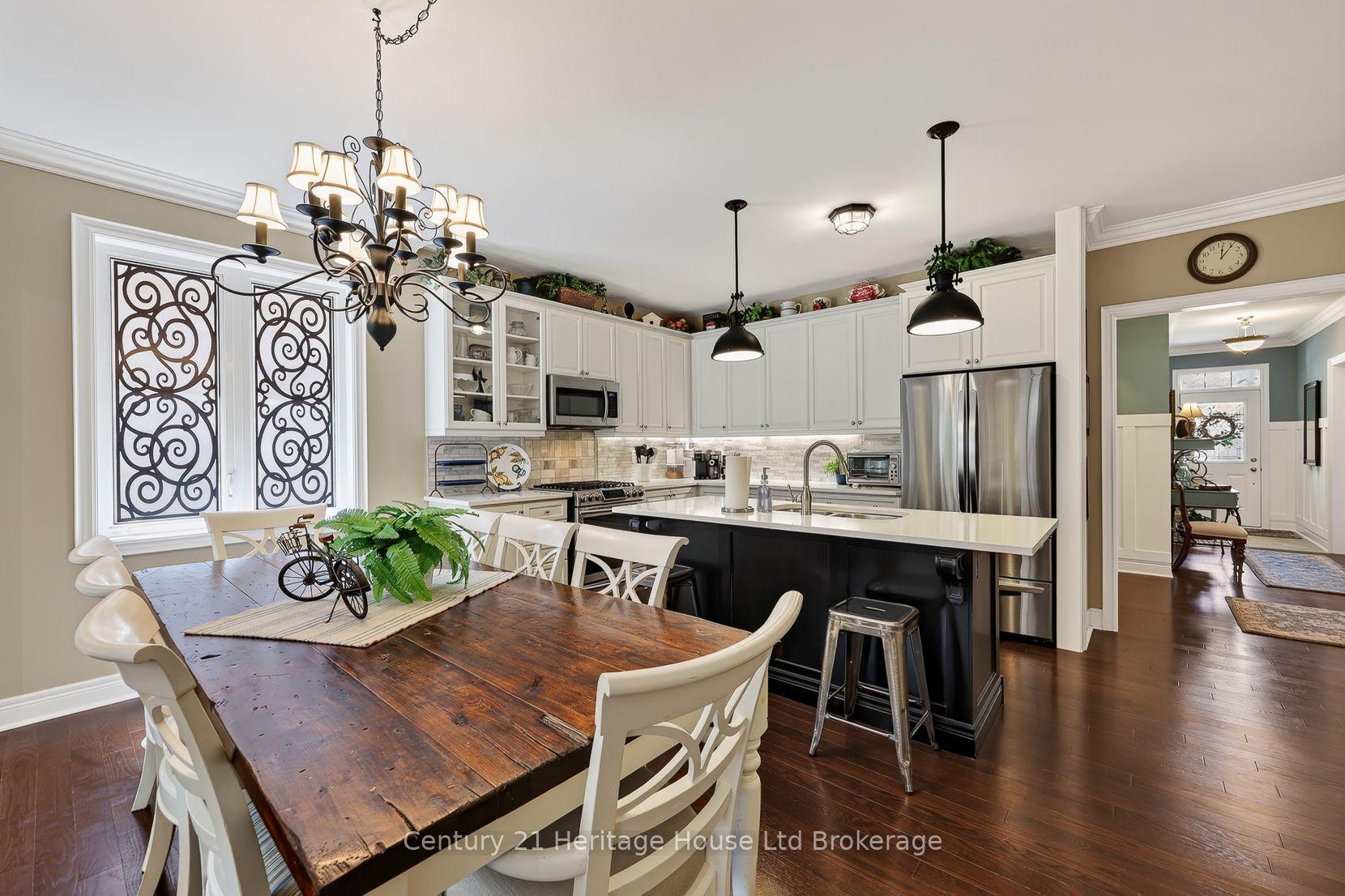 Photo 10 of 528 Baldwin Crescent, Woodstock, Woodstock - North — HOMEH