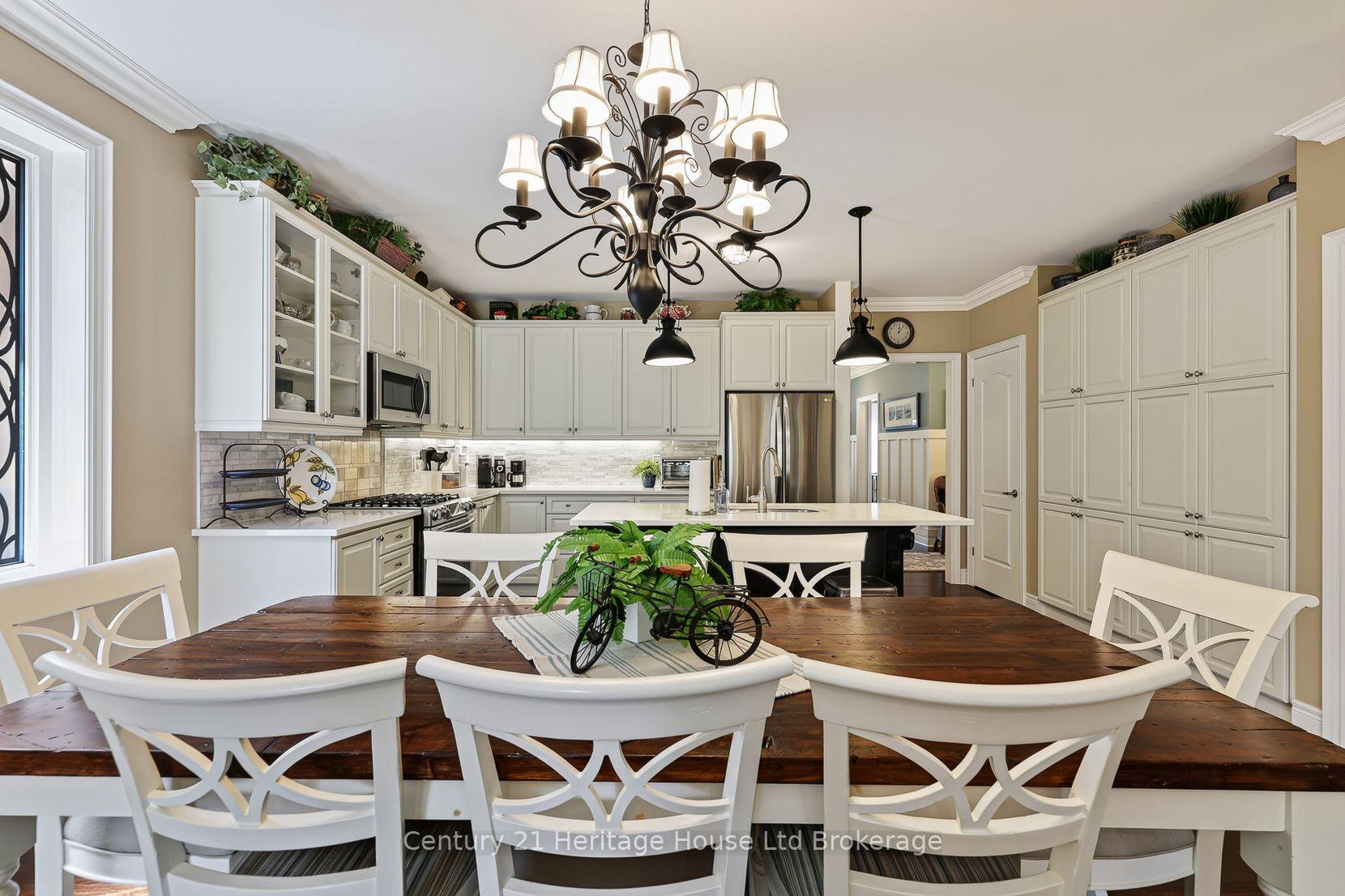 Photo 11 of 528 Baldwin Crescent, Woodstock, Woodstock - North — HOMEH