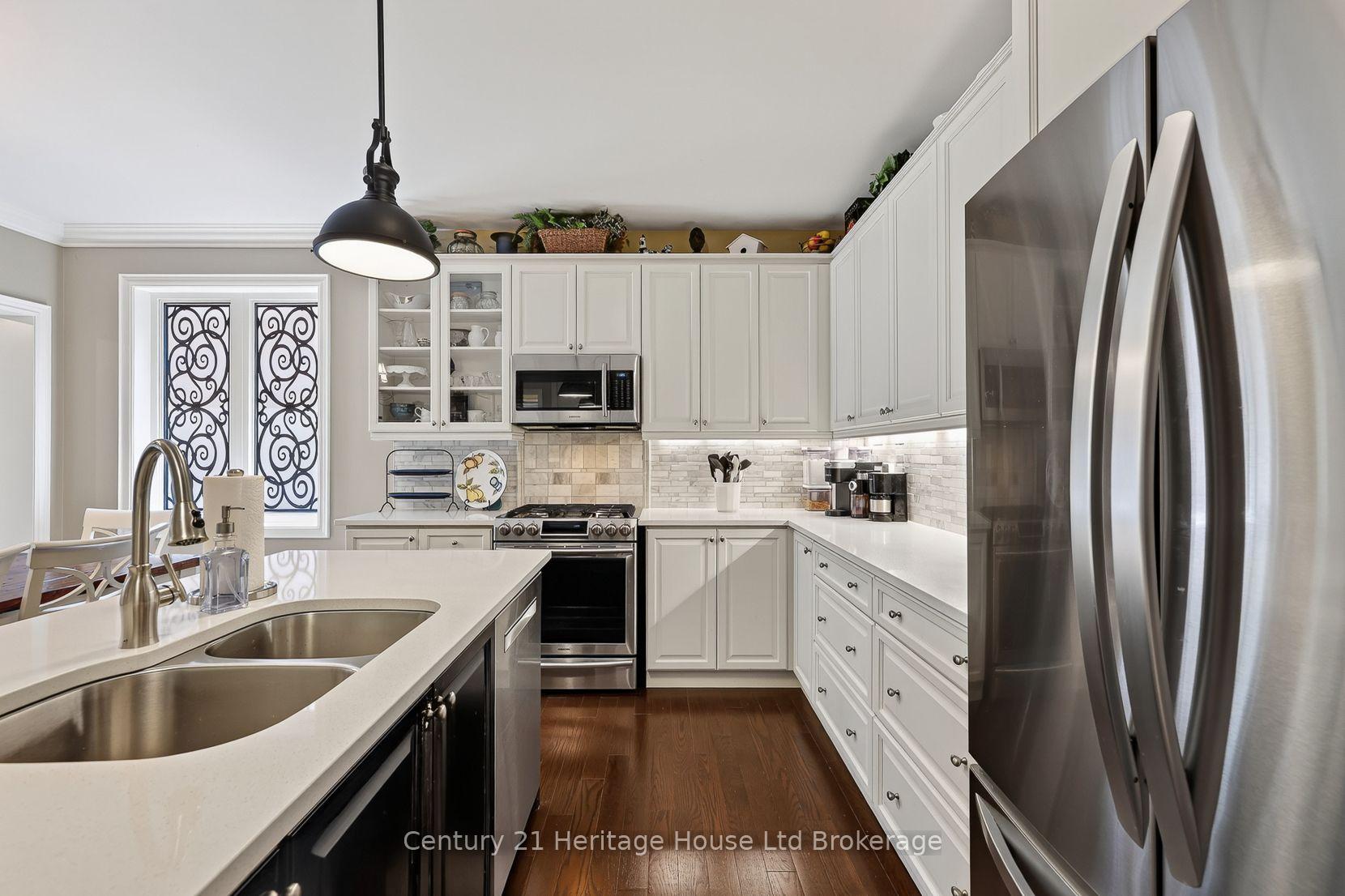 Photo 13 of 528 Baldwin Crescent, Woodstock, Woodstock - North — HOMEH