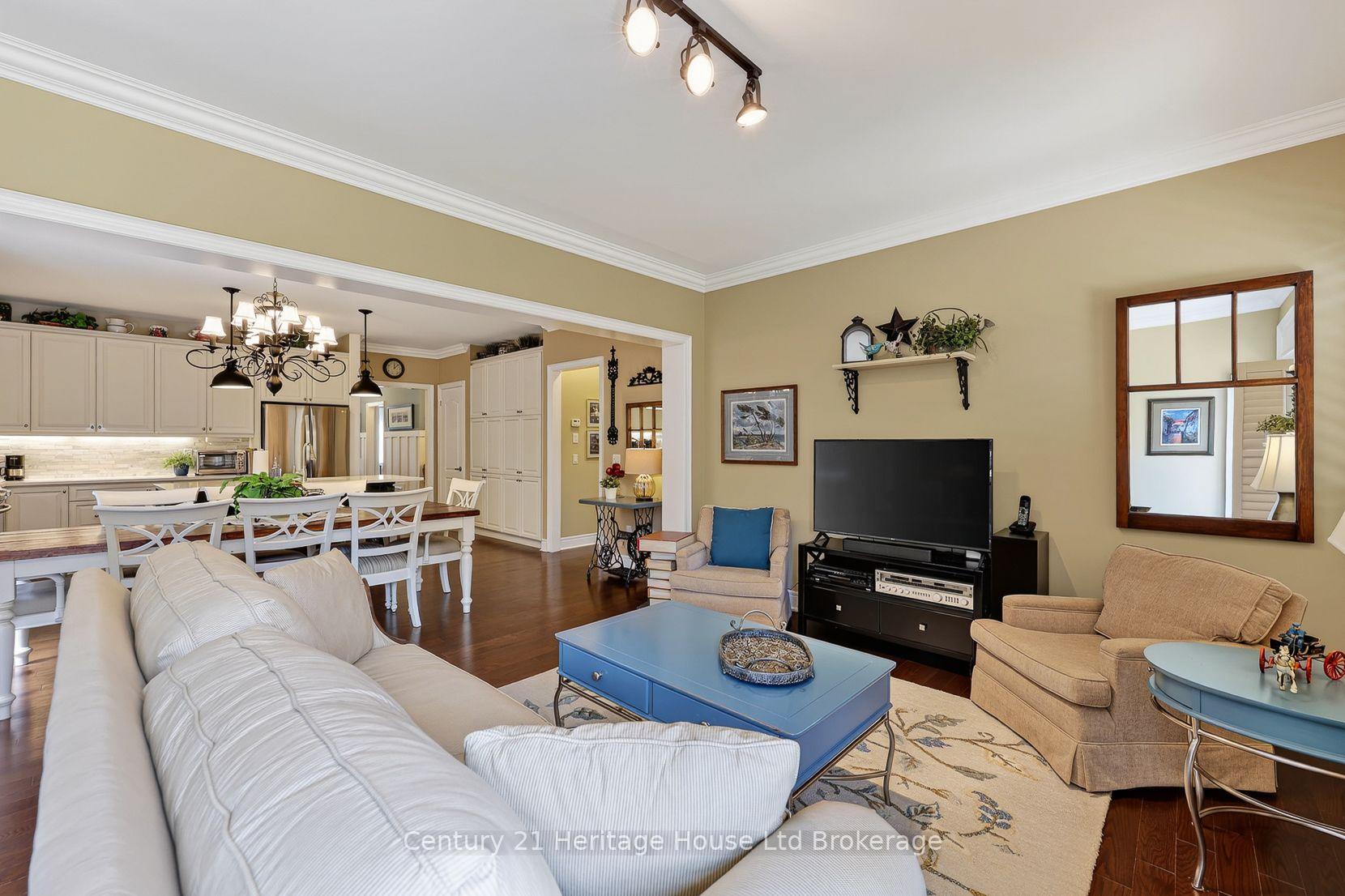 Photo 17 of 528 Baldwin Crescent, Woodstock, Woodstock - North — HOMEH