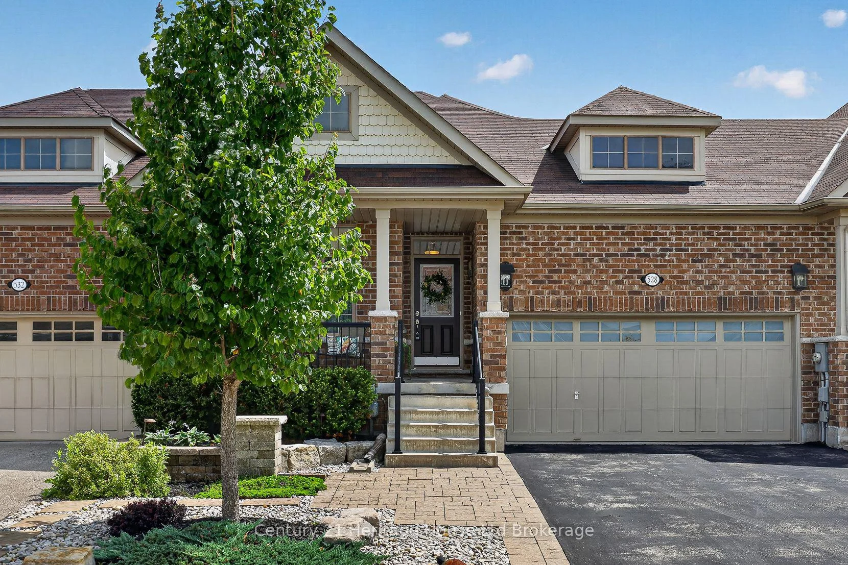 Photo 3 of 528 Baldwin Crescent, Woodstock, Woodstock - North — HOMEH