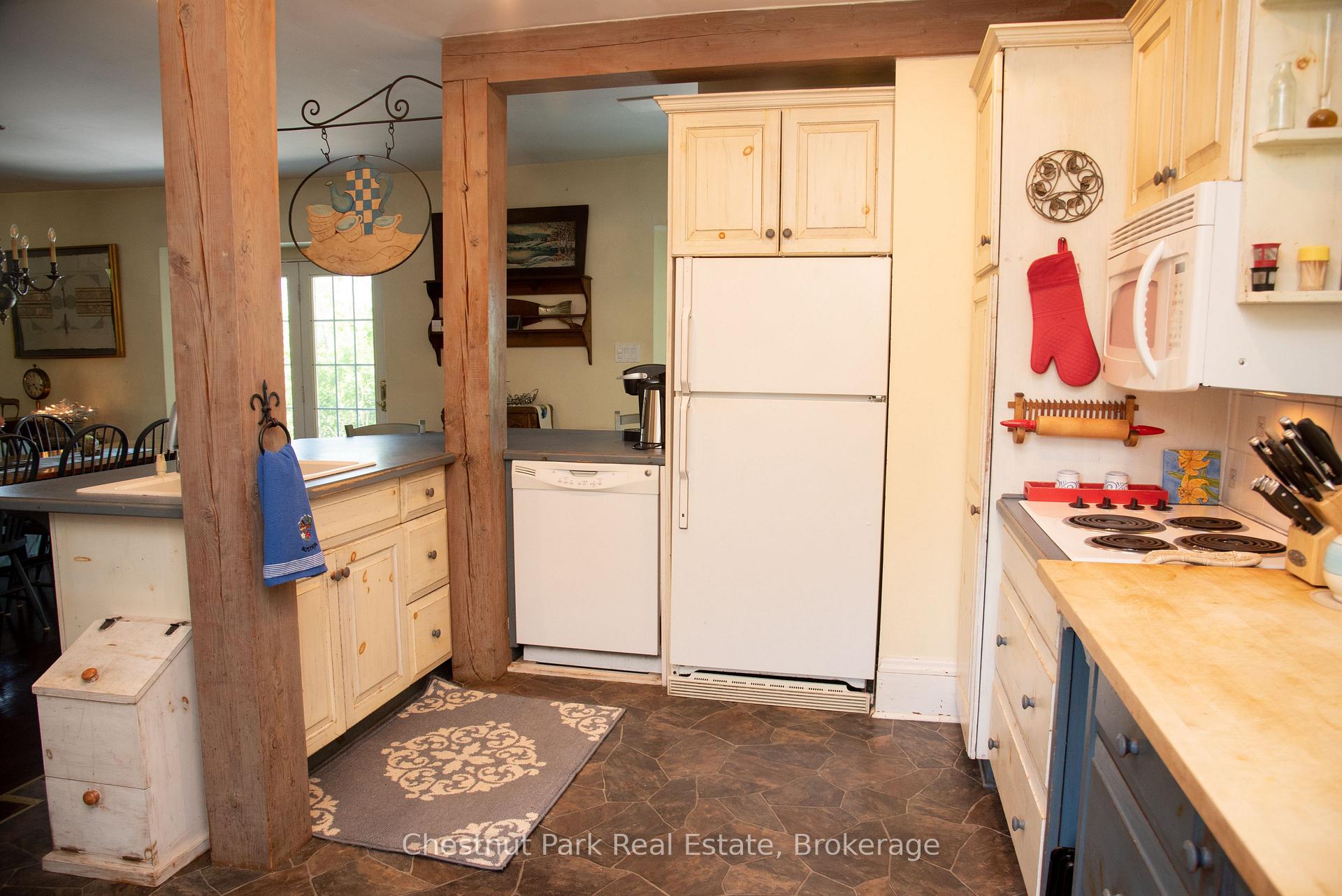 Photo 8 of 137 39th Side Road, Blue Mountains — HOMEH