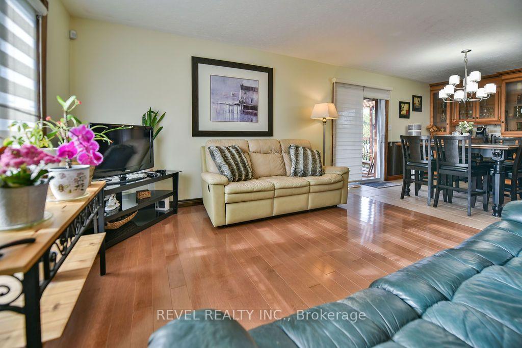 Photo 3 of 299 Dorans Road, Timmins, TNW - Rural — HOMEH