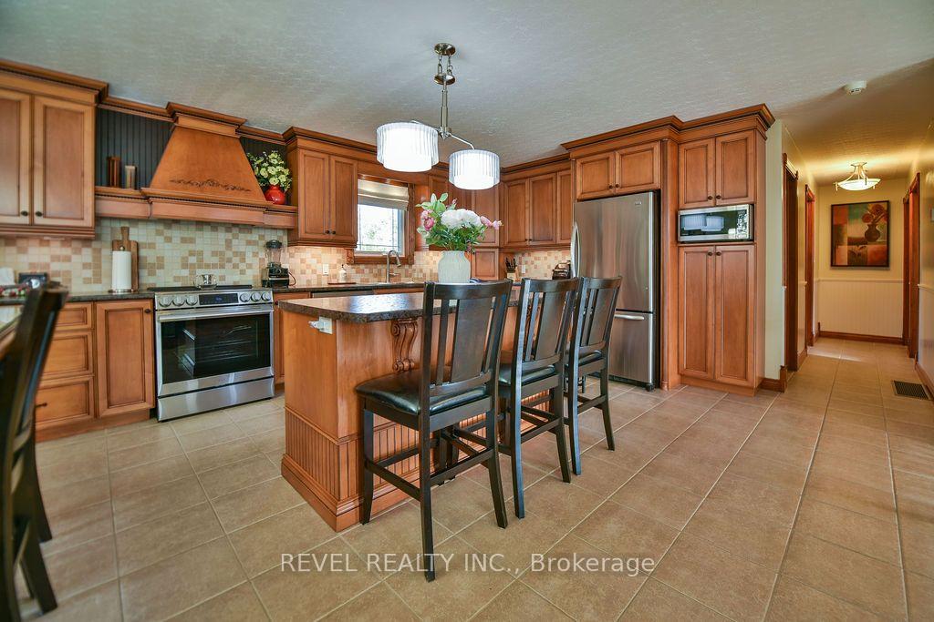 Photo 6 of 299 Dorans Road, Timmins, TNW - Rural — HOMEH