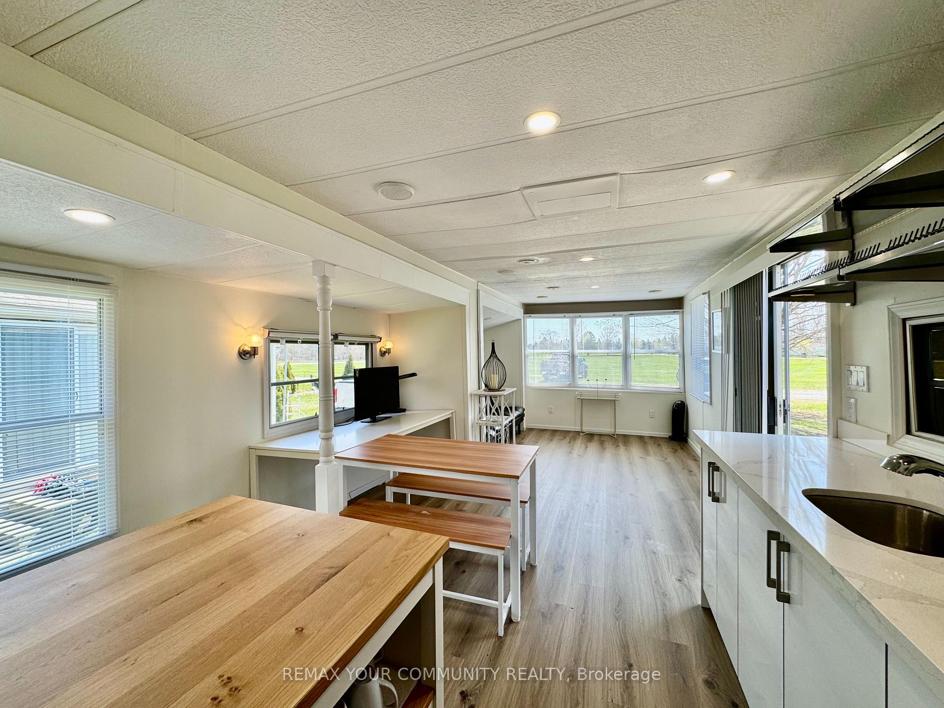 Photo 11 of Unit 237, 285 Crydermans Side Road, Georgina, Baldwin — HOMEH