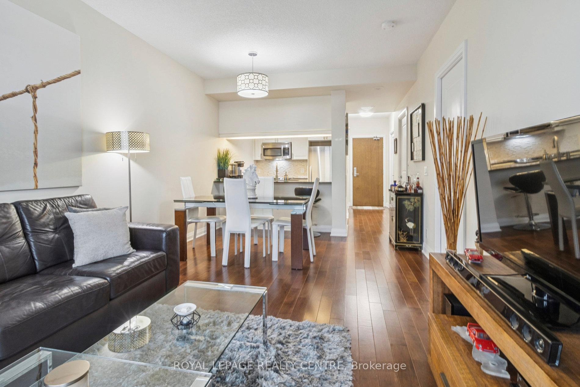 Photo 9 of Unit 1503, 1055 Southdown Road, Mississauga, Clarkson — HOMEH