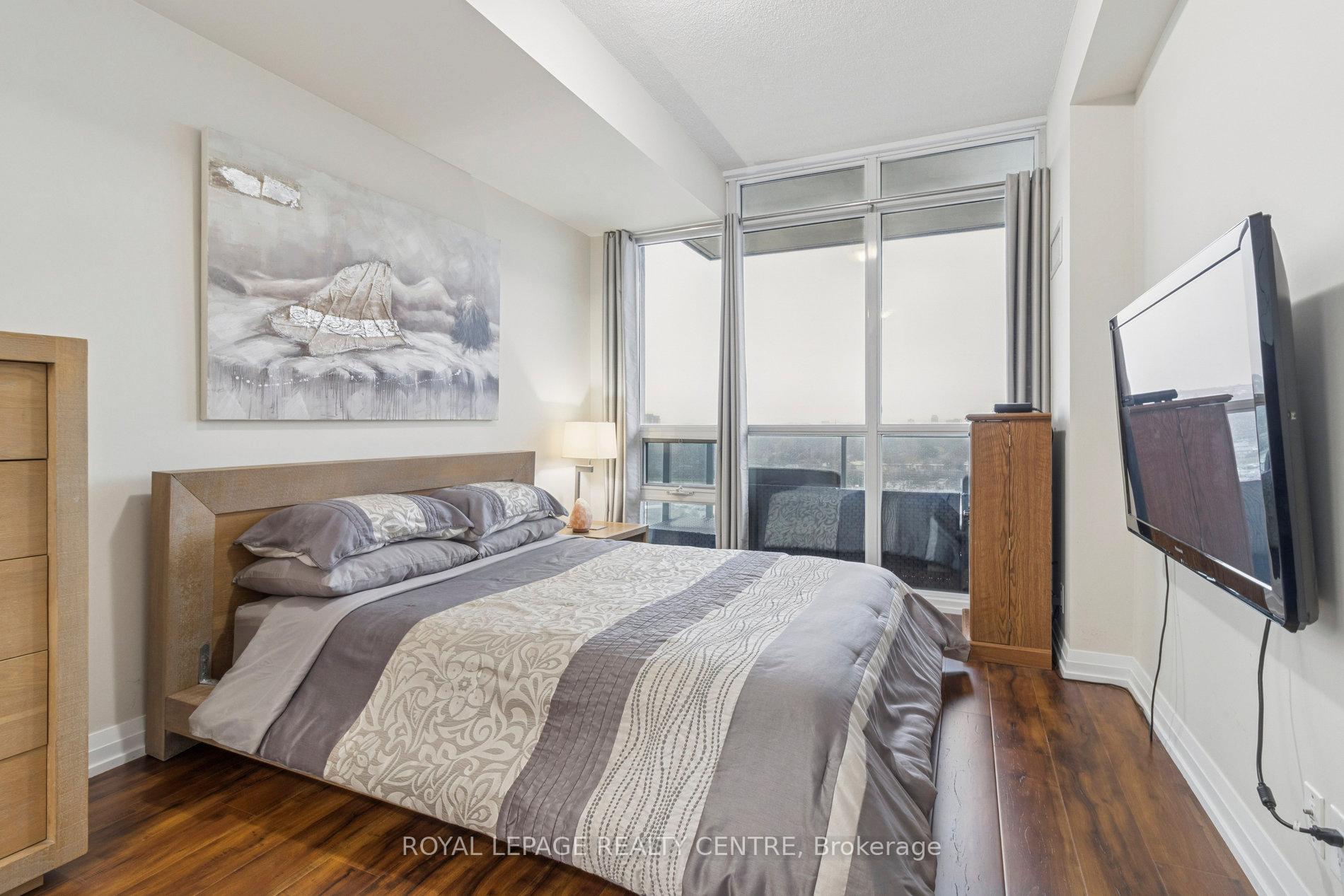 Photo 15 of Unit 1503, 1055 Southdown Road, Mississauga, Clarkson — HOMEH