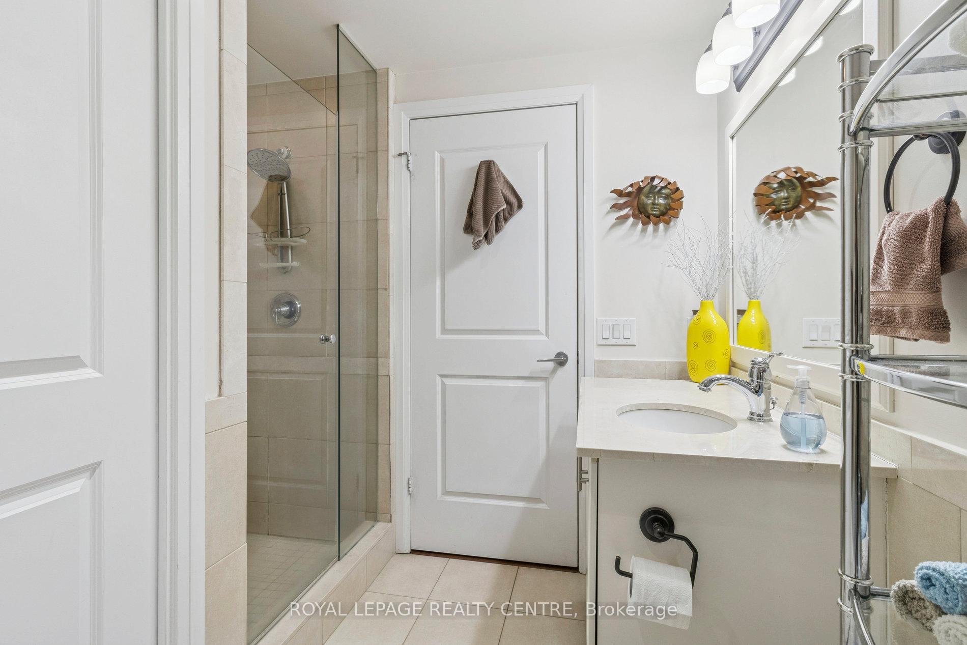 Photo 20 of Unit 1503, 1055 Southdown Road, Mississauga, Clarkson — HOMEH