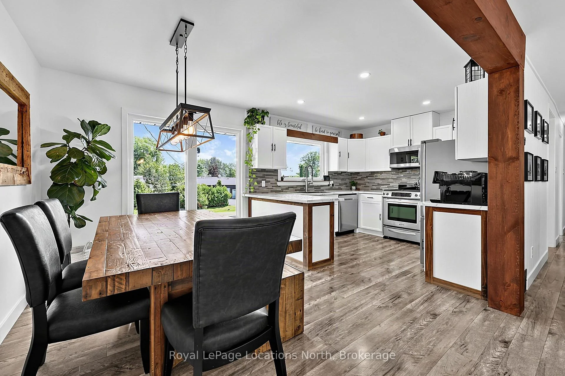 Photo 17 of 16 Huronia Pathway, Collingwood — HOMEH