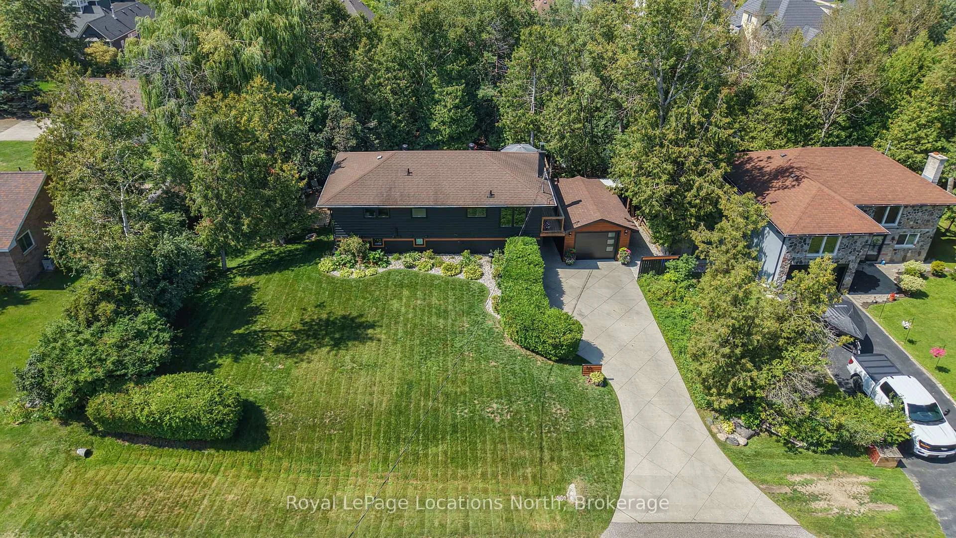 Photo 45 of 16 Huronia Pathway, Collingwood — HOMEH
