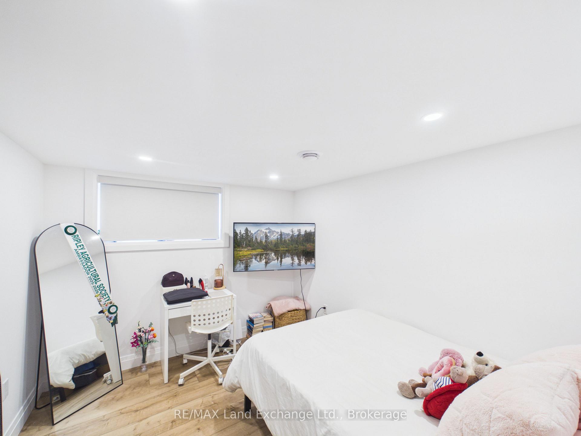 Photo 16 of 2 Park Street, Huron-Kinloss — HOMEH