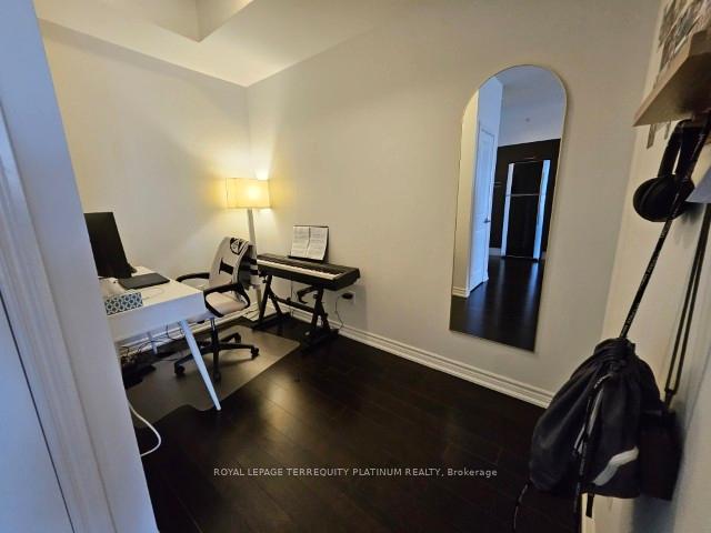 Photo 5 of Unit 4205, 386 Yonge Street, Toronto, Bay Street Corridor — HOMEH