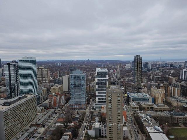 Photo 14 of Unit 4205, 386 Yonge Street, Toronto, Bay Street Corridor — HOMEH