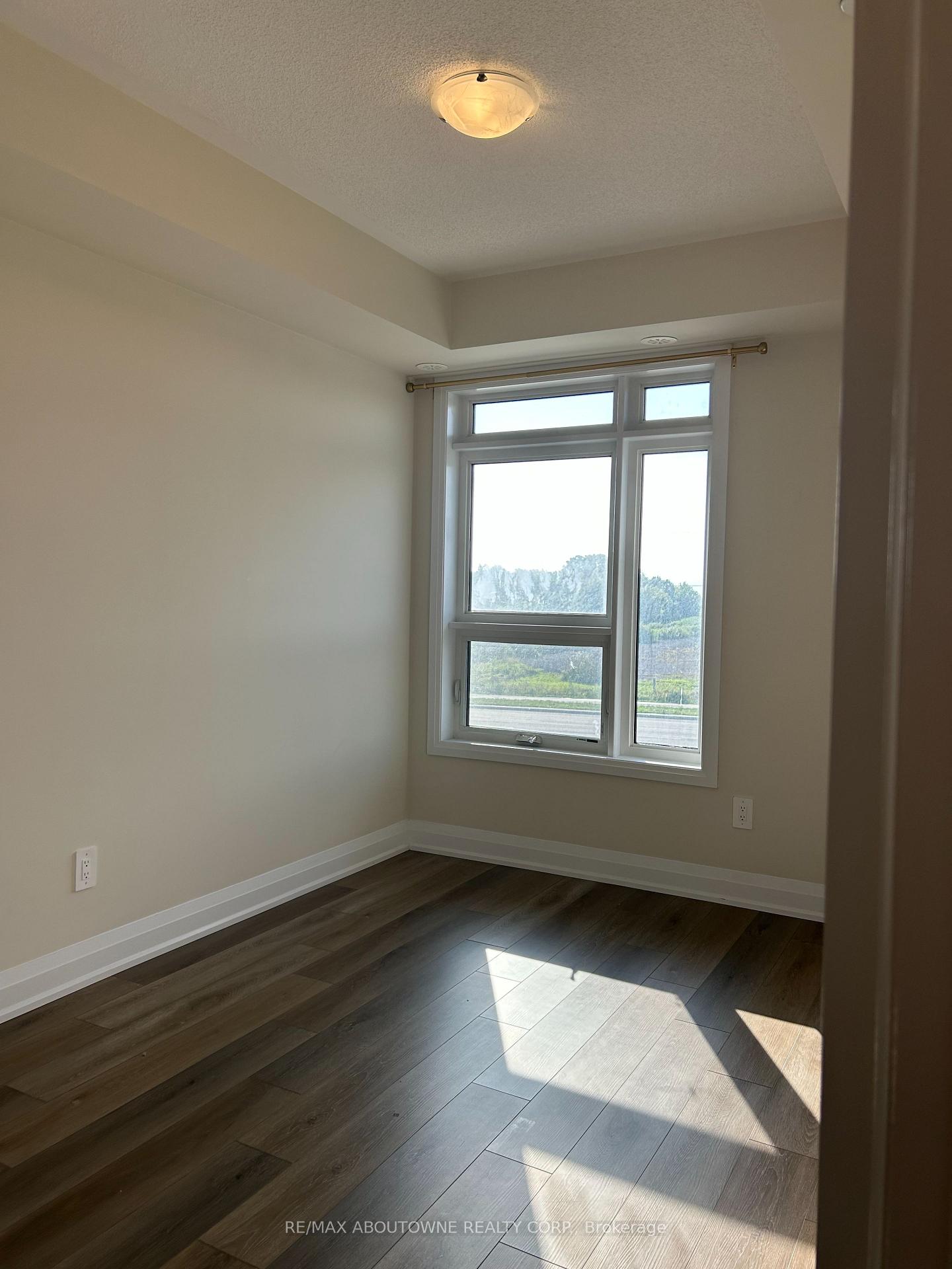 Photo 14 of Unit 106, 1581 Rose Way, Milton, Cobban — HOMEH